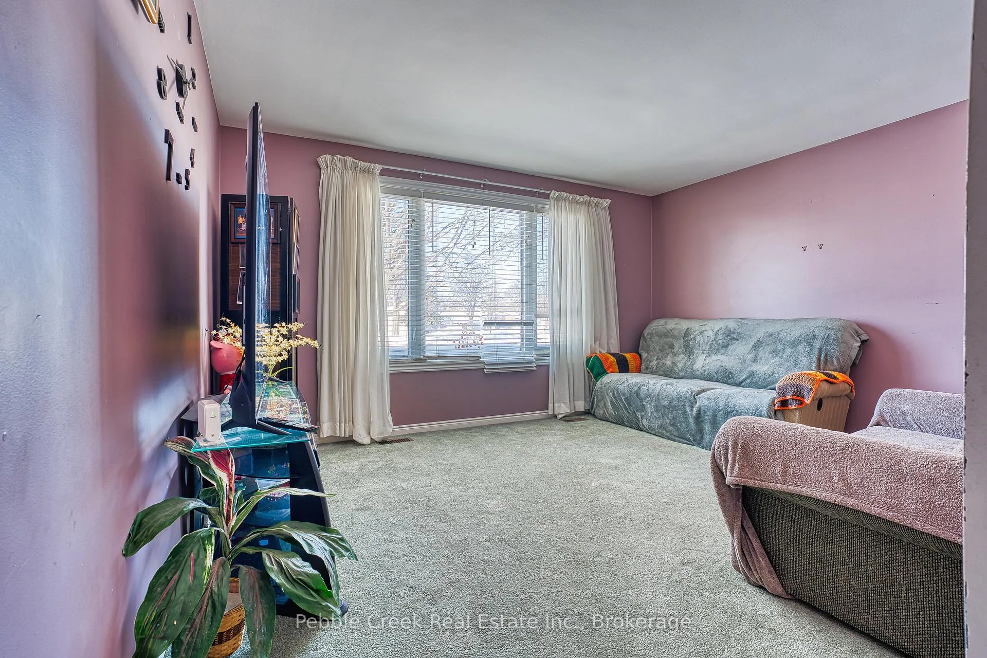 Photo 3 of 189 Hincks Street, Goderich, Goderich (Town) — HOMEH