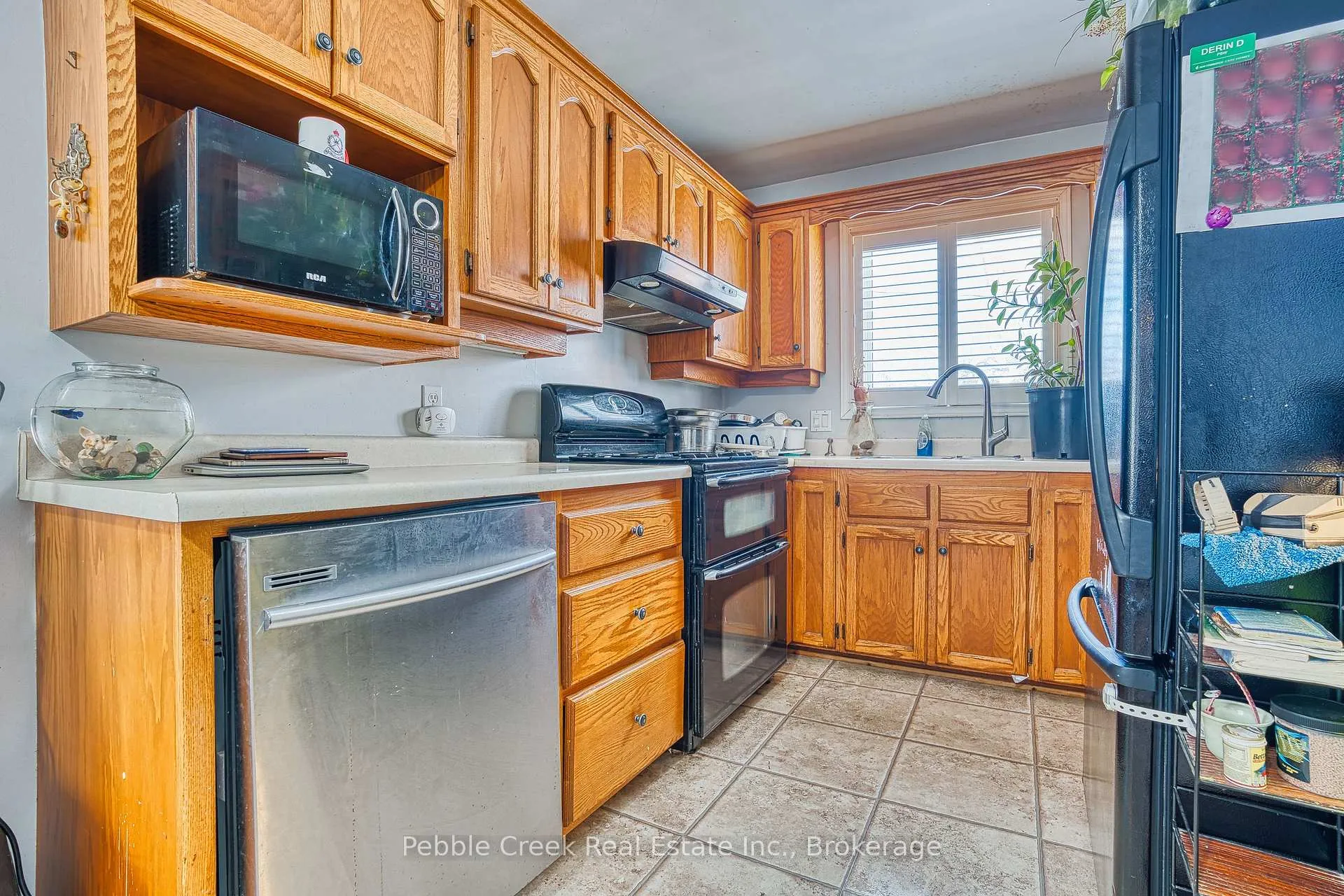 Photo 5 of 189 Hincks Street, Goderich, Goderich (Town) — HOMEH