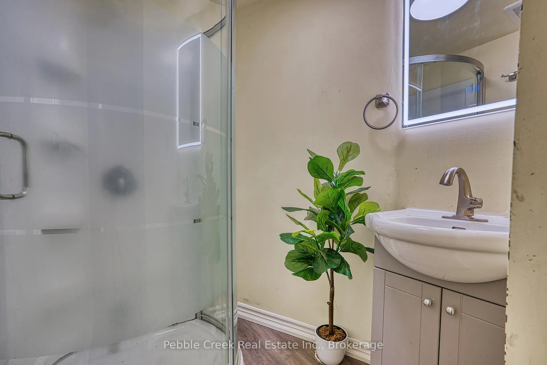 Photo 23 of 189 Hincks Street, Goderich, Goderich (Town) — HOMEH