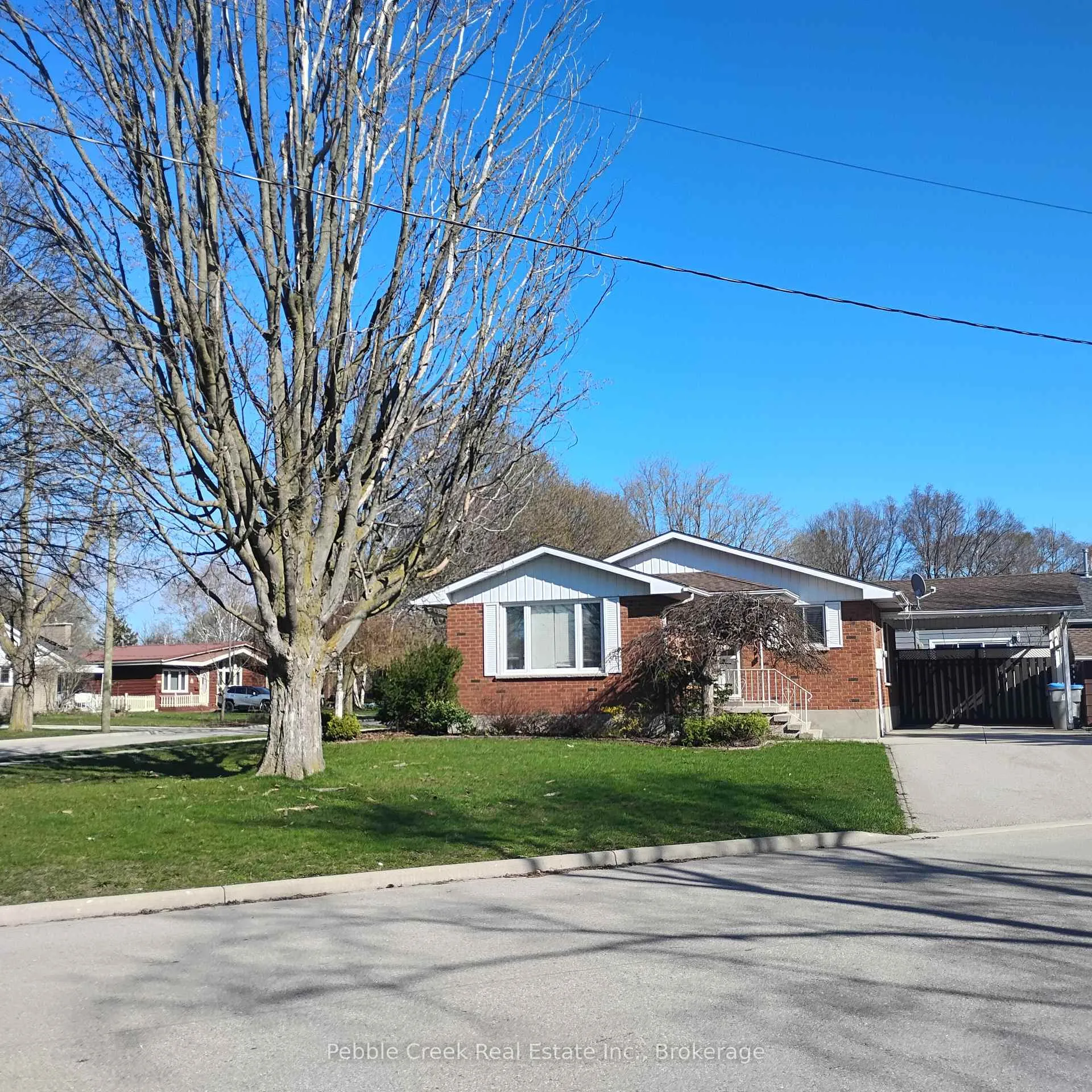 Photo 1 of 189 Hincks Street, Goderich, Goderich (Town) — HOMEH