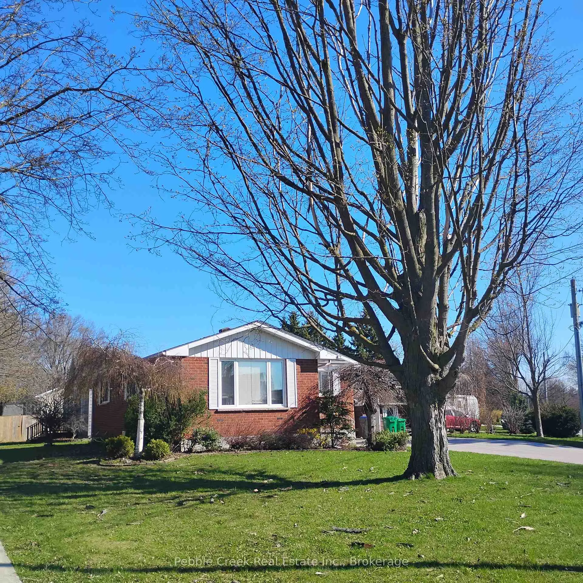 Photo 27 of 189 Hincks Street, Goderich, Goderich (Town) — HOMEH