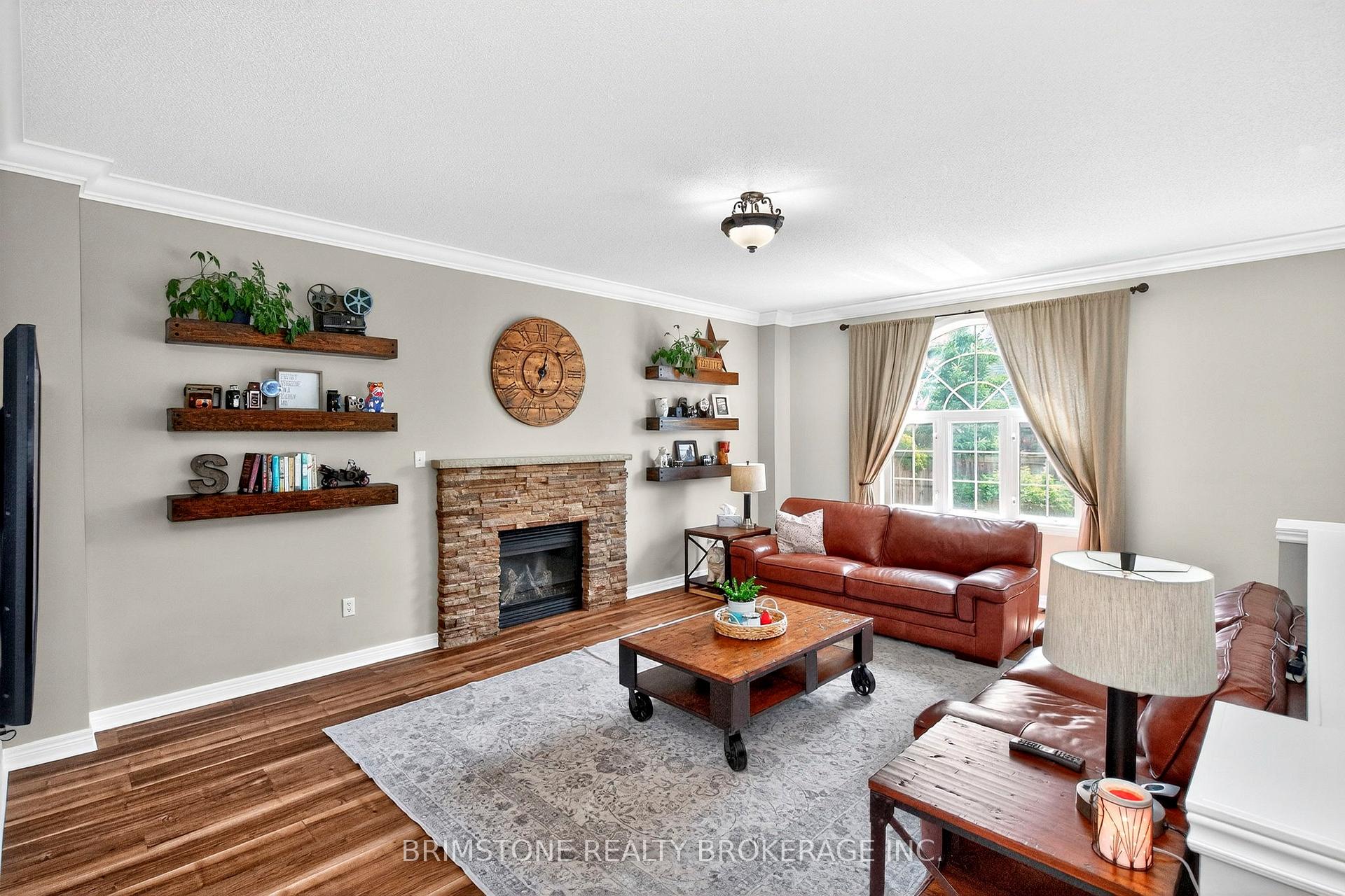 Photo 6 of 63 Prince George Crescent, Barrie, Innis-Shore — HOMEH