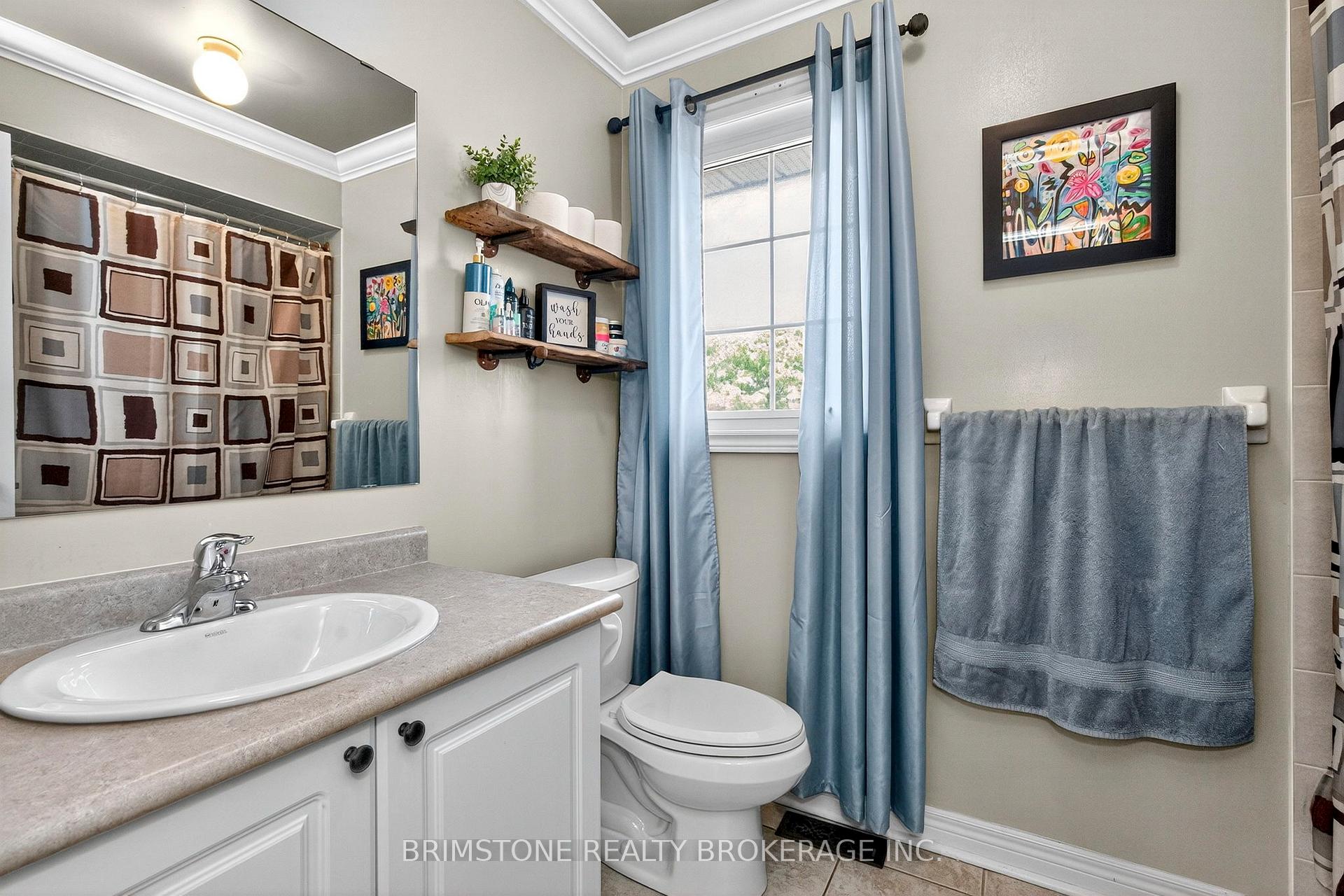 Photo 30 of 63 Prince George Crescent, Barrie, Innis-Shore — HOMEH