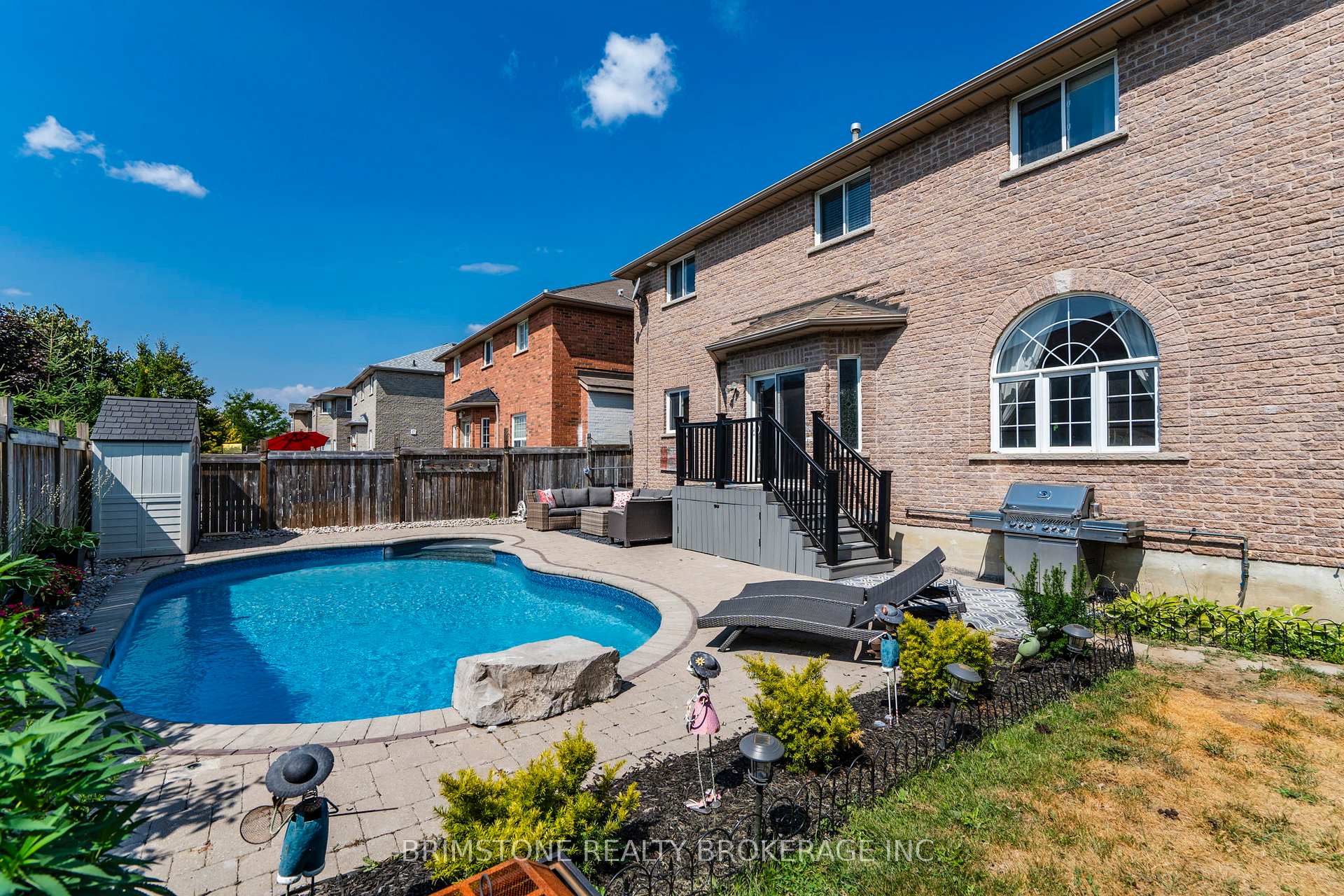 Photo 31 of 63 Prince George Crescent, Barrie, Innis-Shore — HOMEH