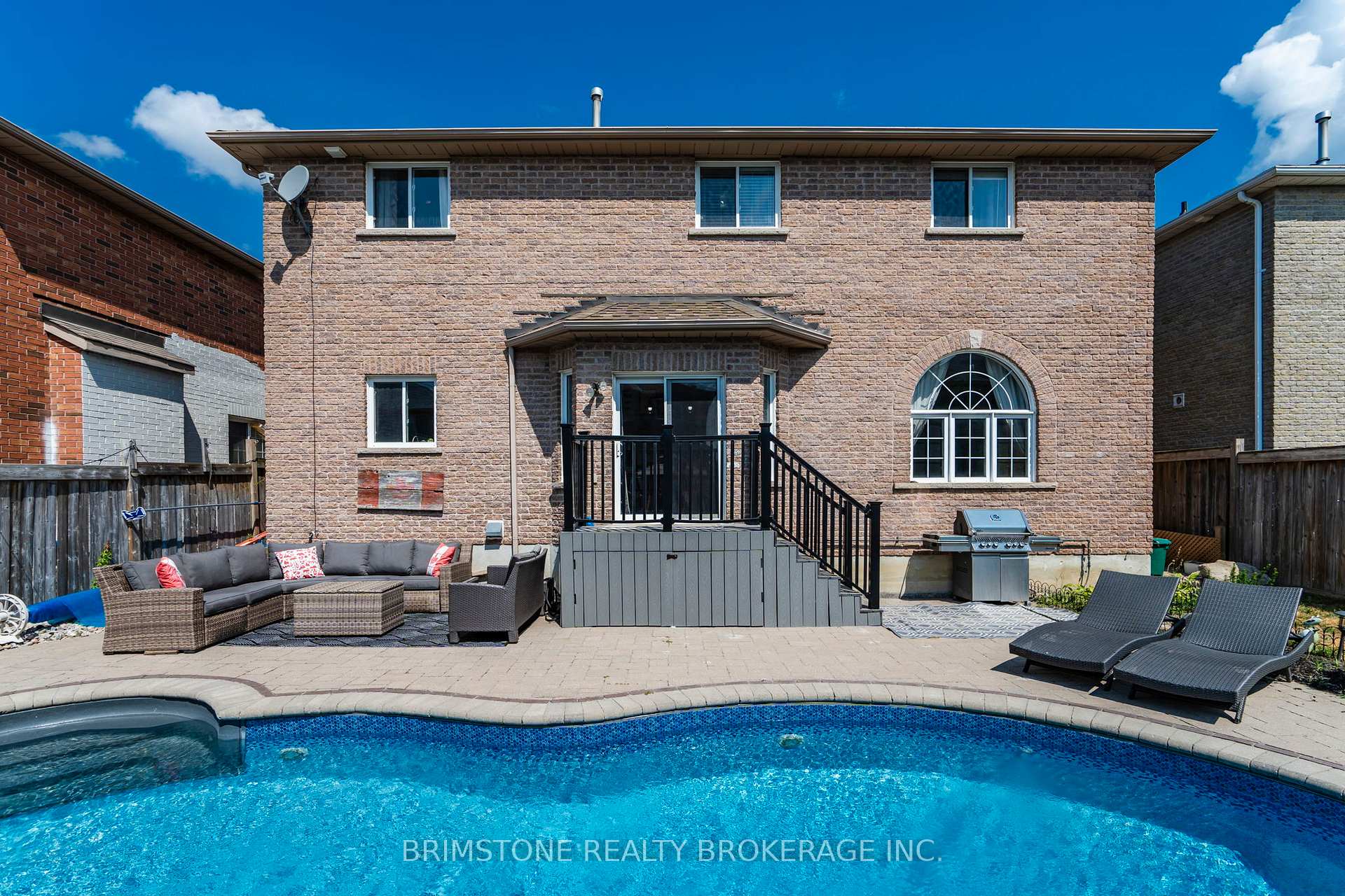 Photo 34 of 63 Prince George Crescent, Barrie, Innis-Shore — HOMEH