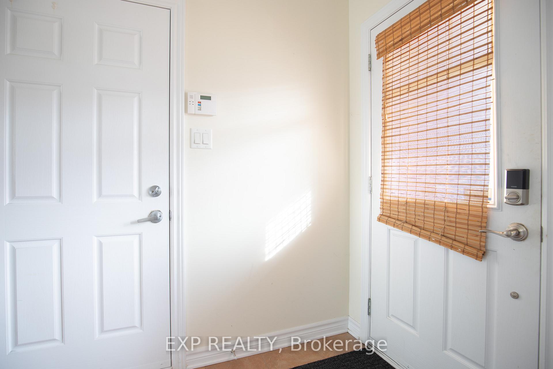 Photo 4 of 115 Garrity Crescent, Ottawa, Barrhaven - Strandherd — HOMEH