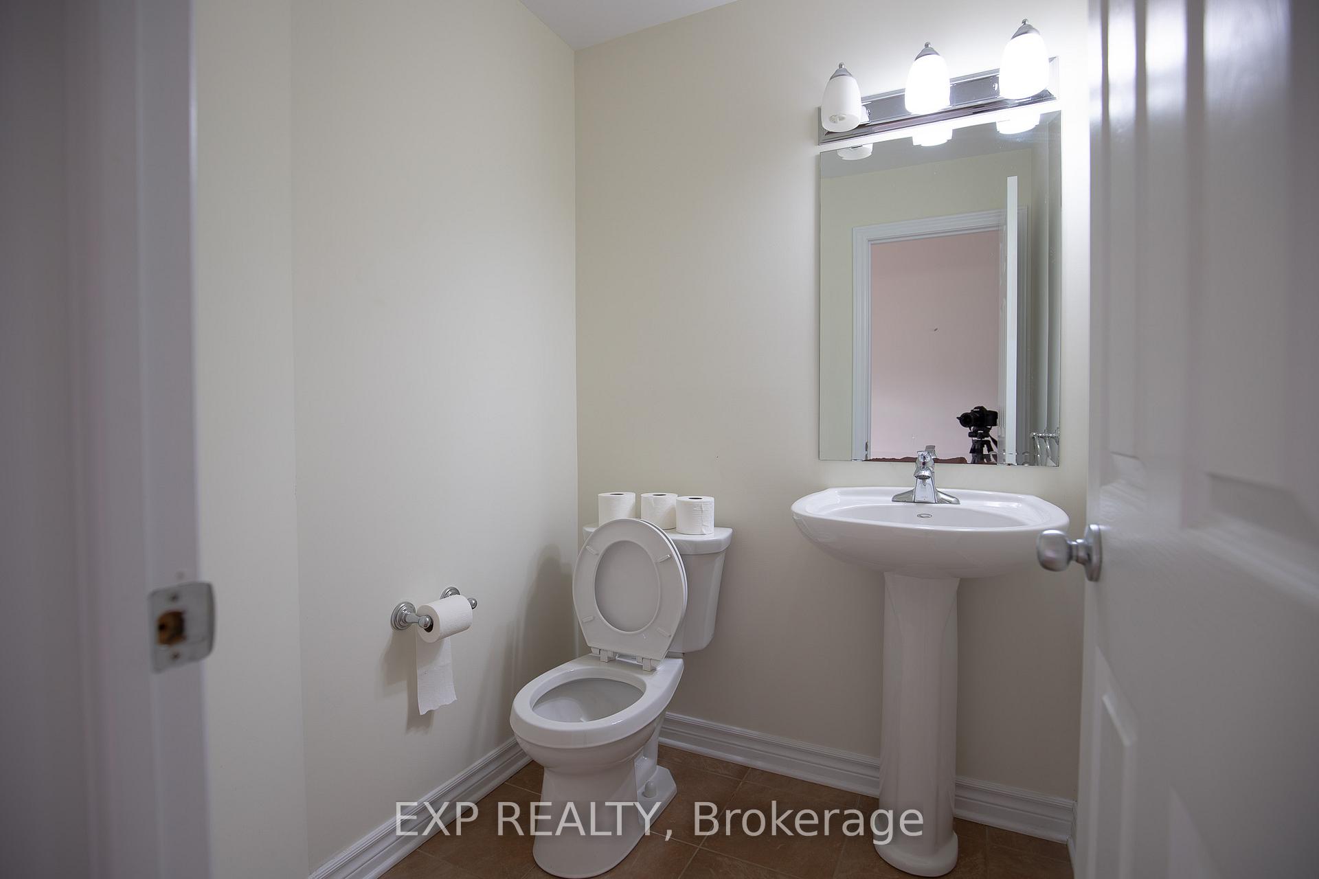 Photo 6 of 115 Garrity Crescent, Ottawa, Barrhaven - Strandherd — HOMEH