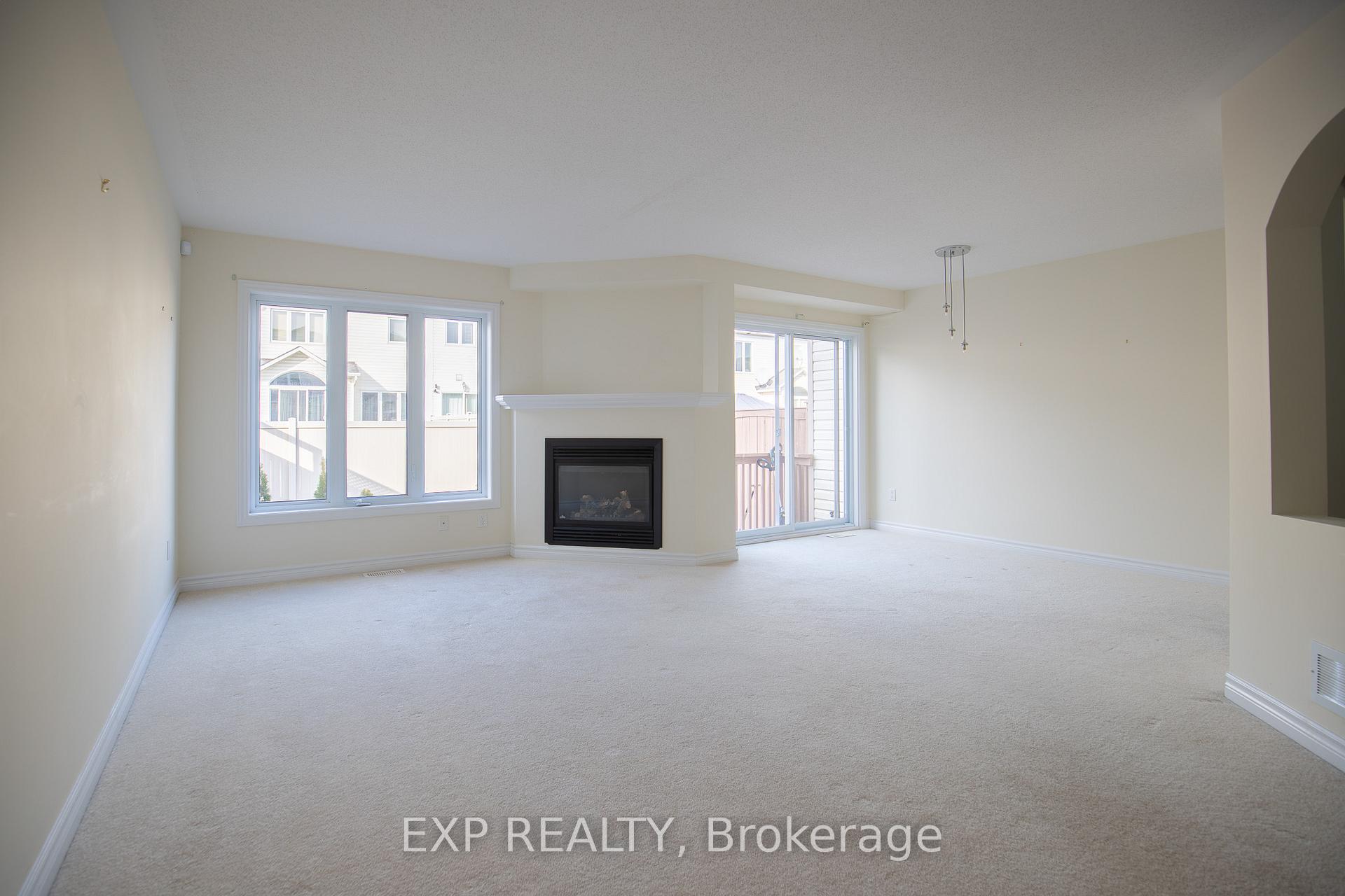 Photo 7 of 115 Garrity Crescent, Ottawa, Barrhaven - Strandherd — HOMEH