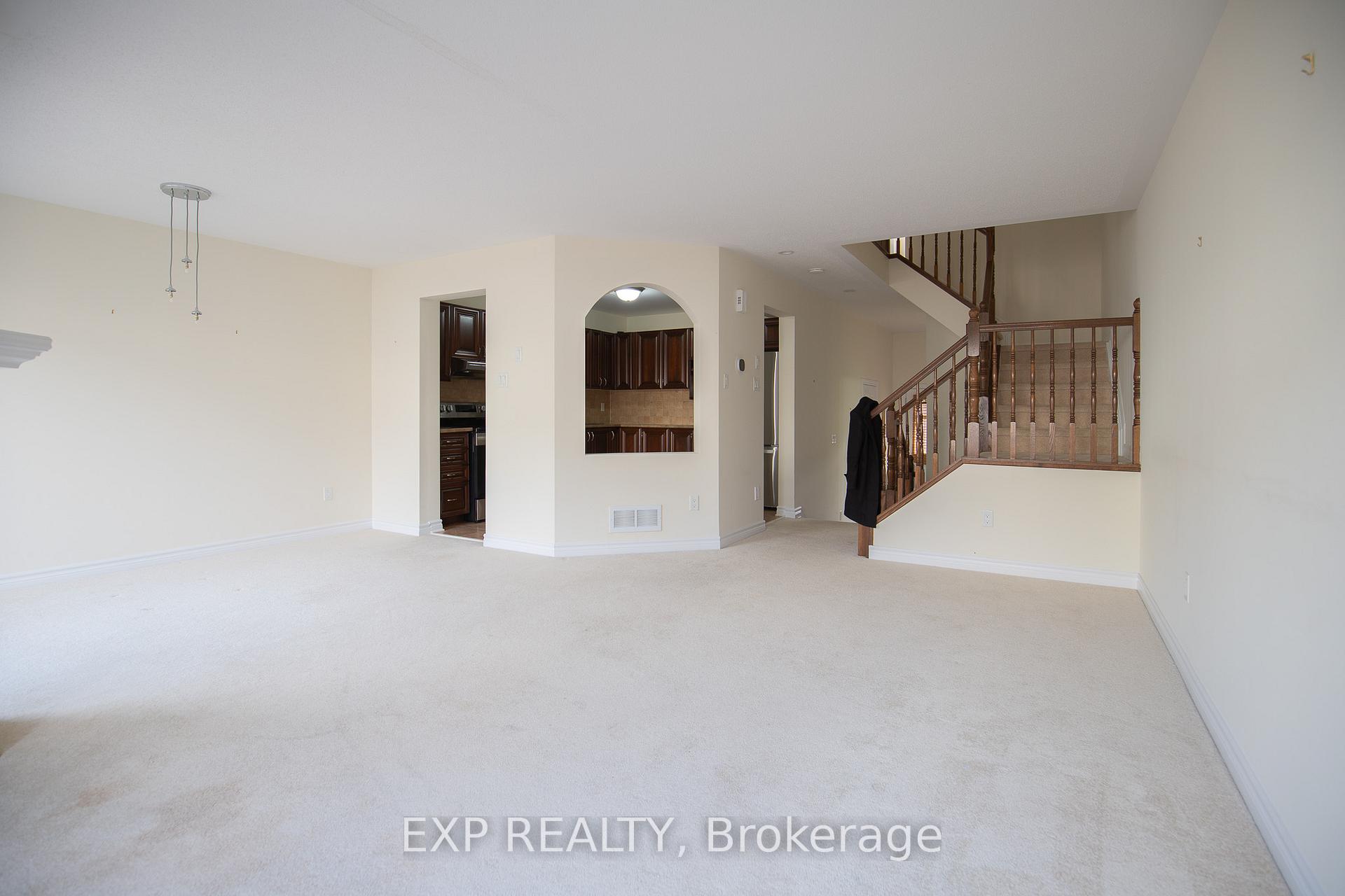 Photo 8 of 115 Garrity Crescent, Ottawa, Barrhaven - Strandherd — HOMEH