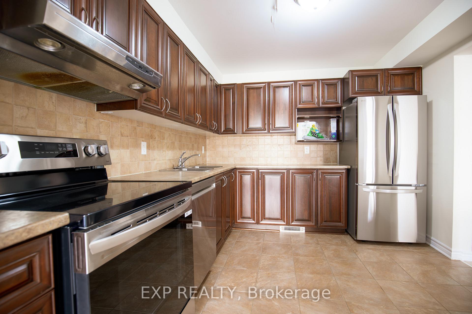 Photo 11 of 115 Garrity Crescent, Ottawa, Barrhaven - Strandherd — HOMEH