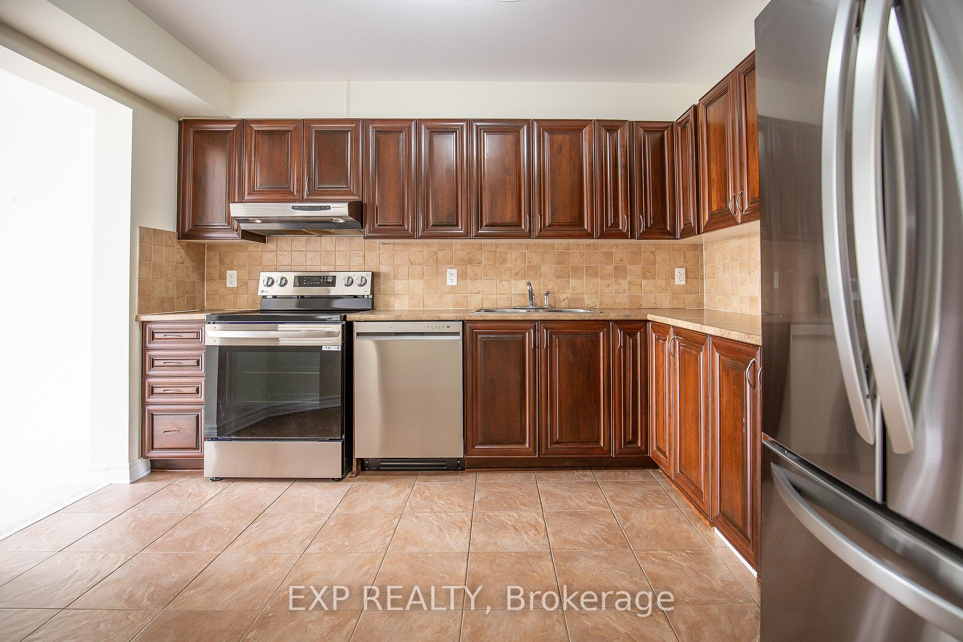 Photo 14 of 115 Garrity Crescent, Ottawa, Barrhaven - Strandherd — HOMEH