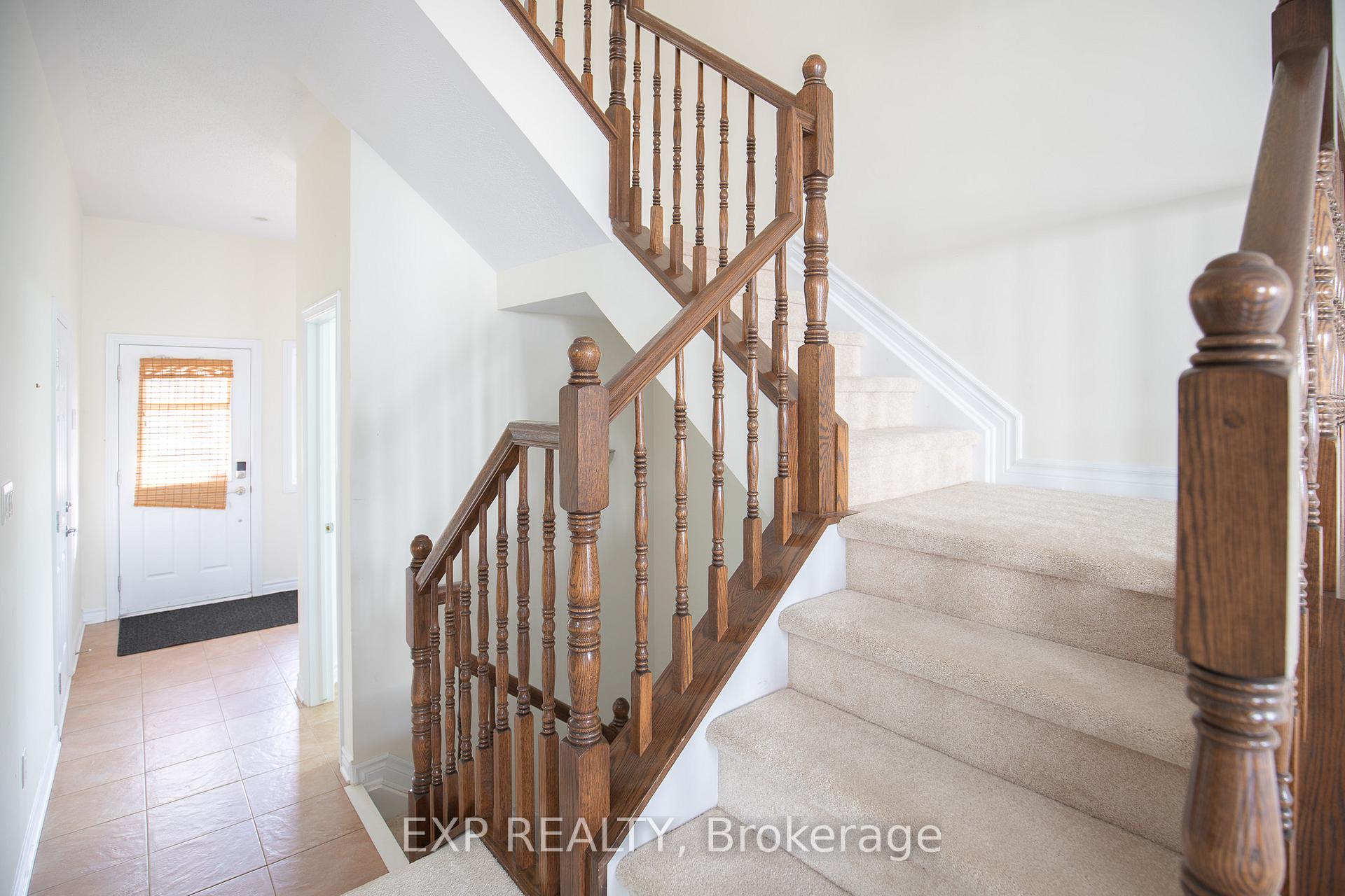 Photo 15 of 115 Garrity Crescent, Ottawa, Barrhaven - Strandherd — HOMEH