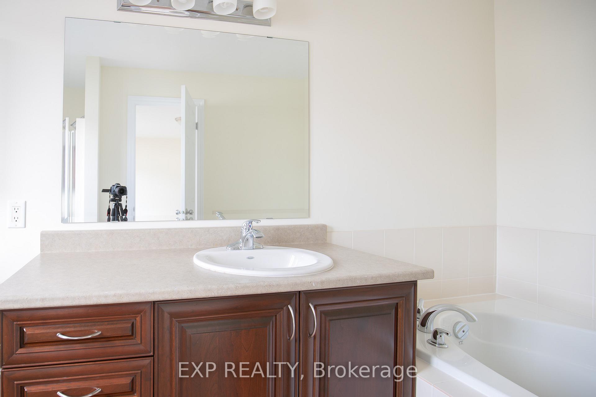 Photo 33 of 115 Garrity Crescent, Ottawa, Barrhaven - Strandherd — HOMEH