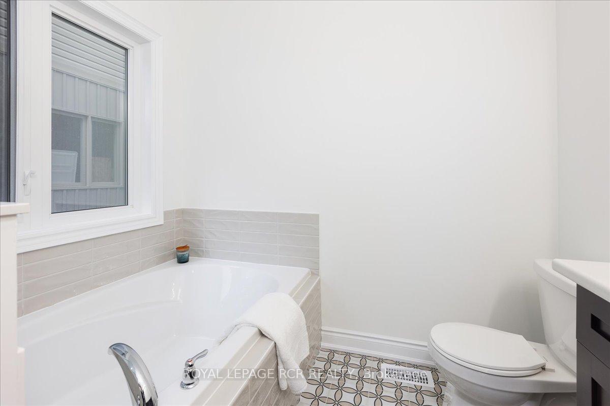 Photo 12 of 55 Shelson Place, Georgina, Sutton & Jackson's Point — HOMEH