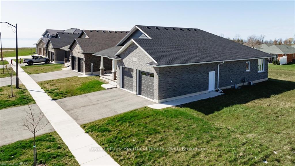 Photo 2 of 432 Coast Drive, Goderich, Goderich (Town) — HOMEH