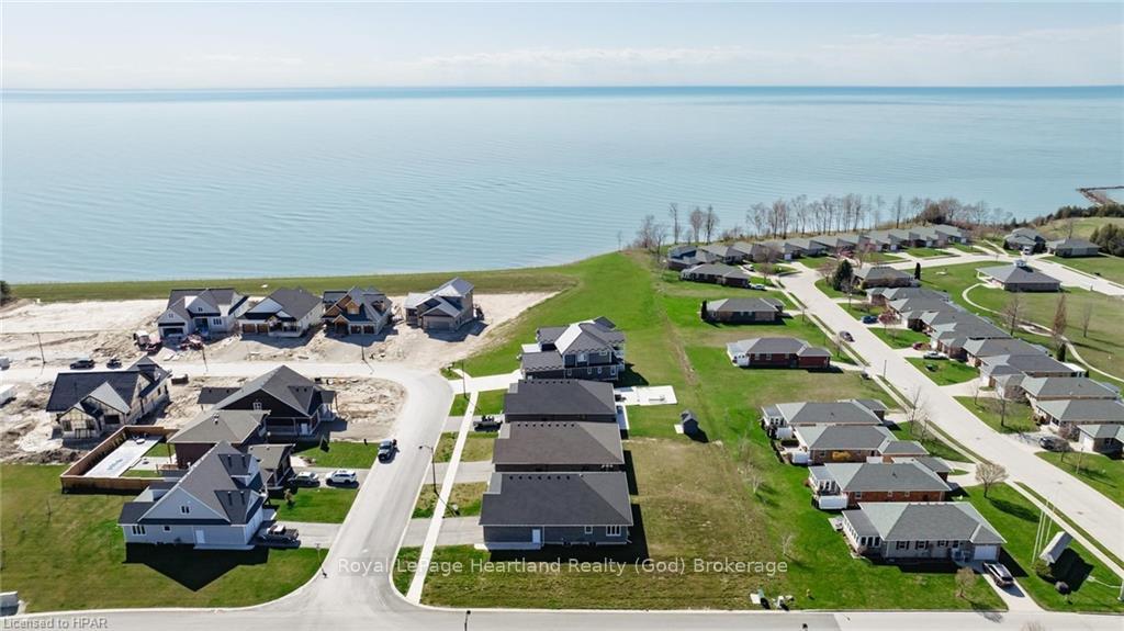 Photo 4 of 432 Coast Drive, Goderich, Goderich (Town) — HOMEH