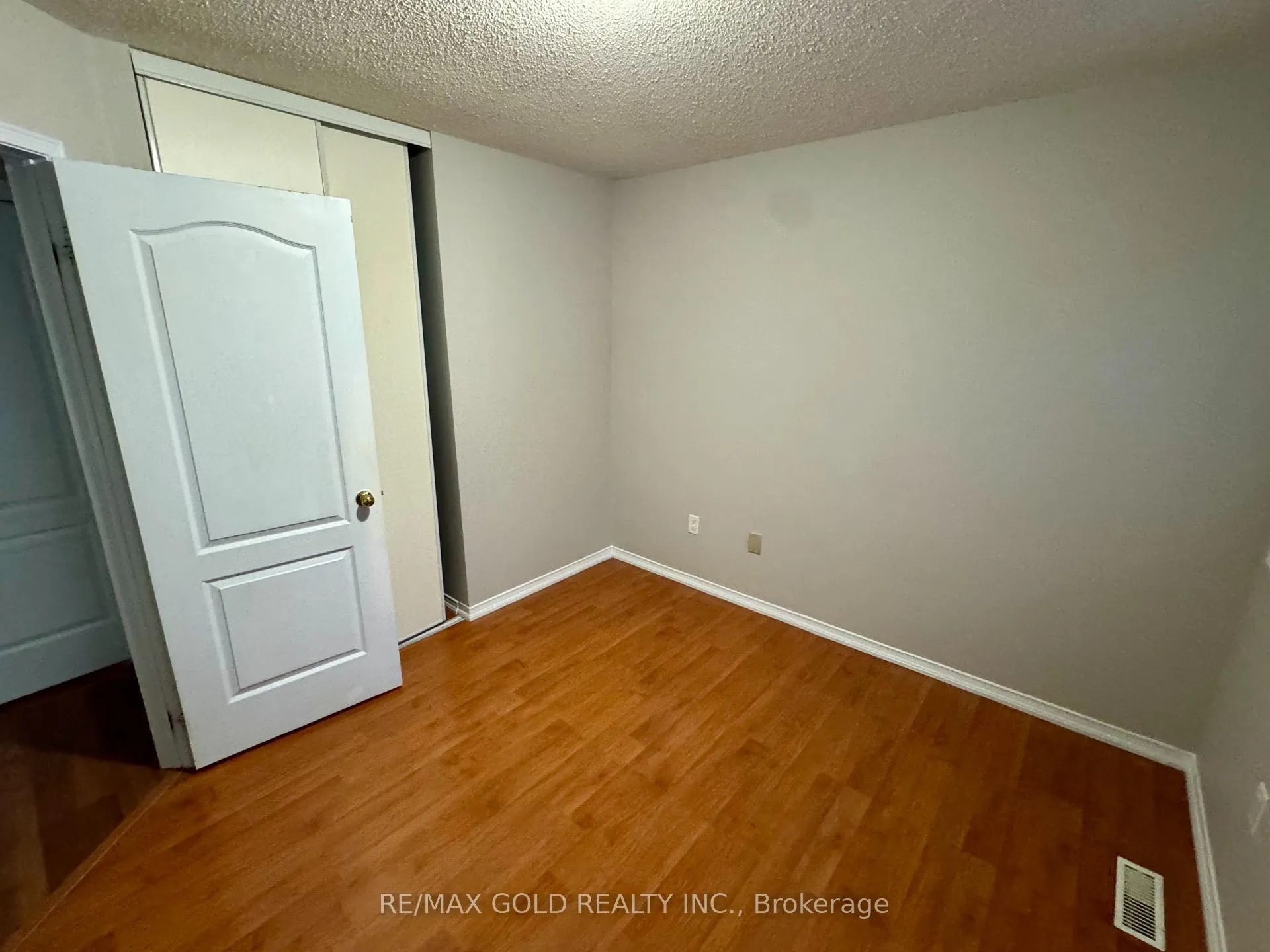 Photo 276 of 9 Upwood Place, Brampton, Sandringham-Wellington — HOMEH