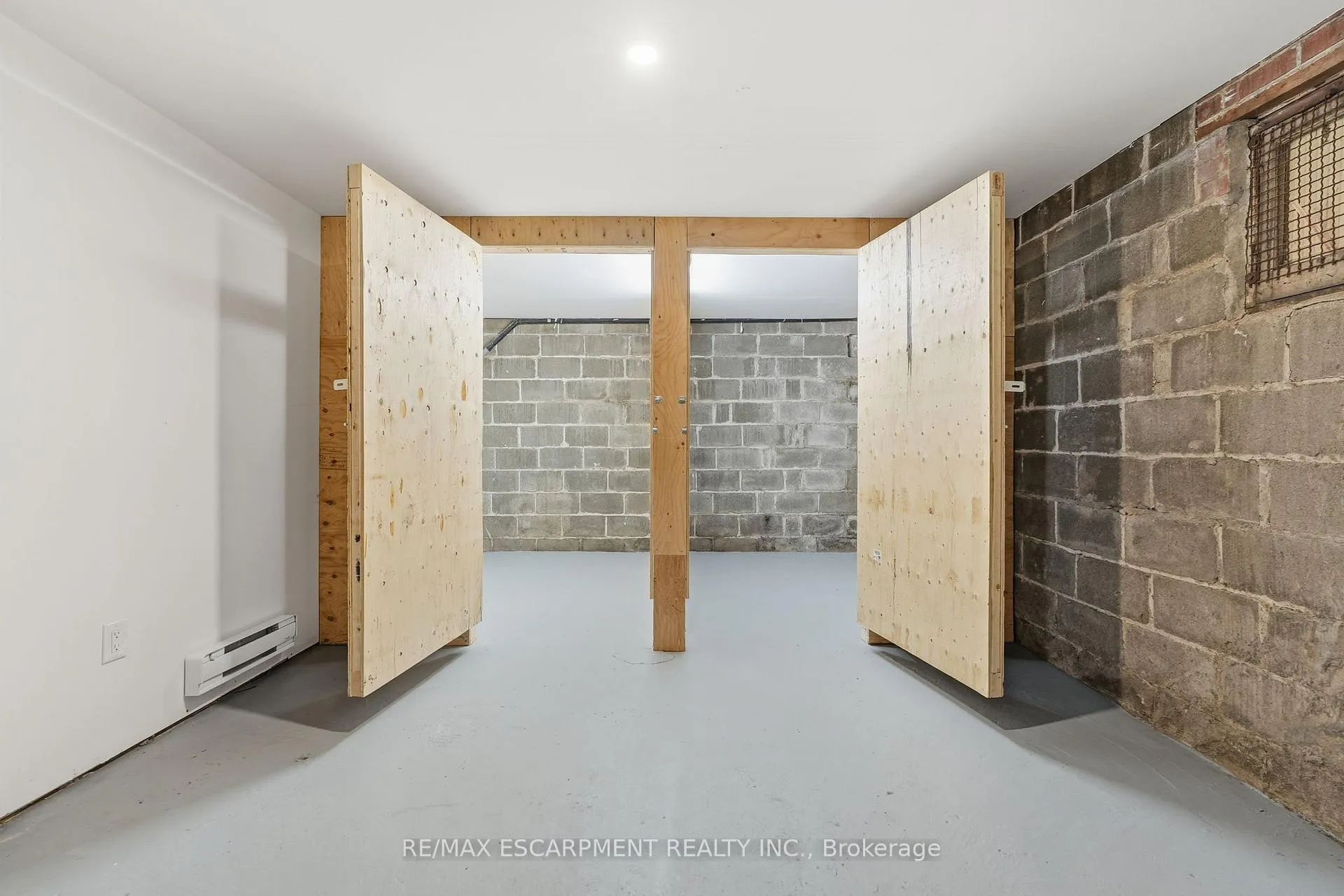 Photo 96 of Unit 1, 231 Park Street N, Hamilton, Central — HOMEH