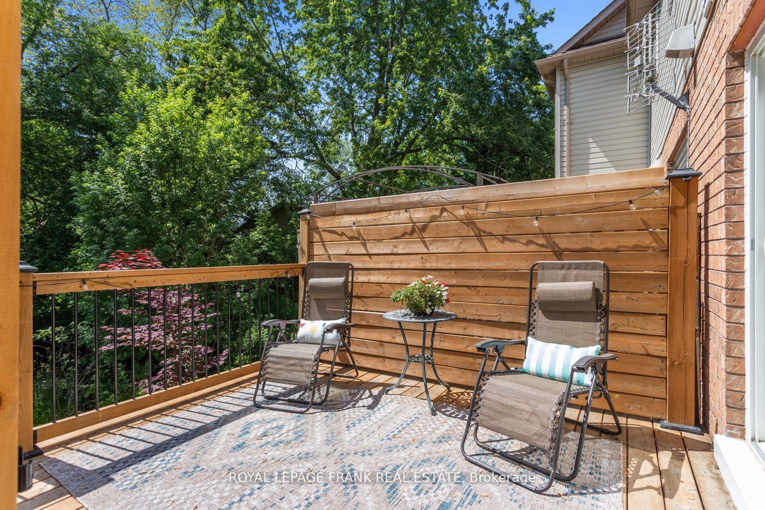 Photo 4 of 88 Richfield Square, Clarington, Courtice — HOMEH