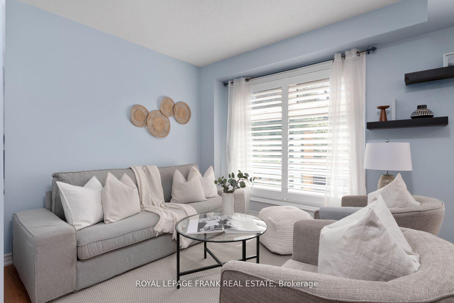 Photo 8 of 88 Richfield Square, Clarington, Courtice — HOMEH