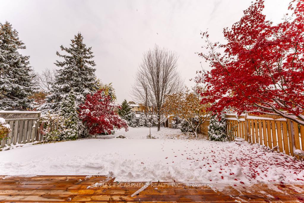 Photo 29 of 162 Solomon Crescent, Hamilton, Trenholme — HOMEH