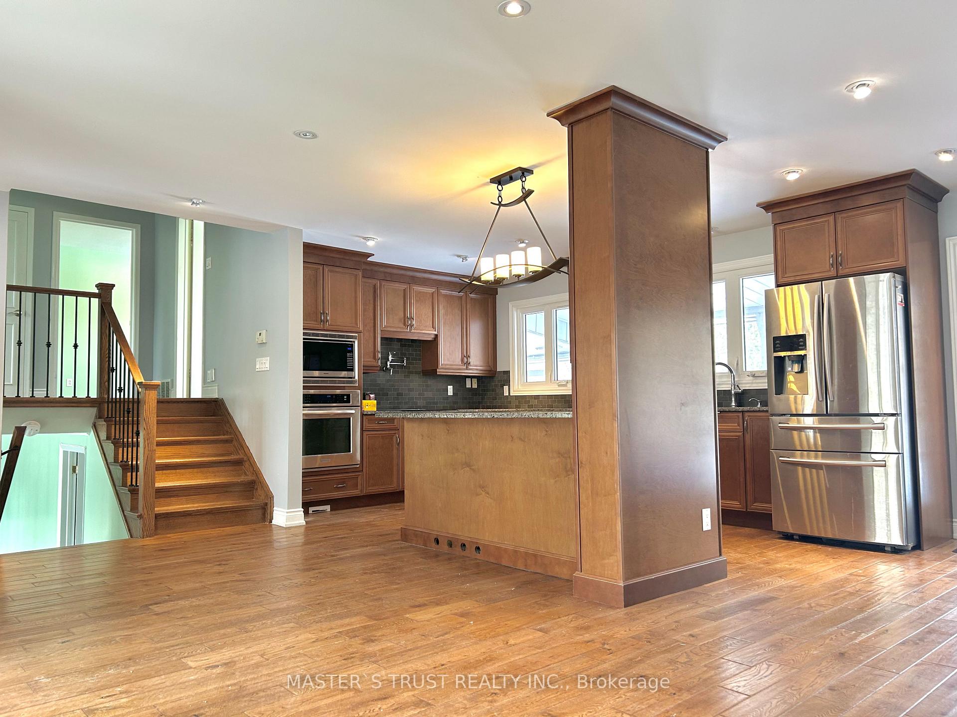 Photo 4 of 5183 Cherryhill Crescent, Burlington, Appleby — HOMEH