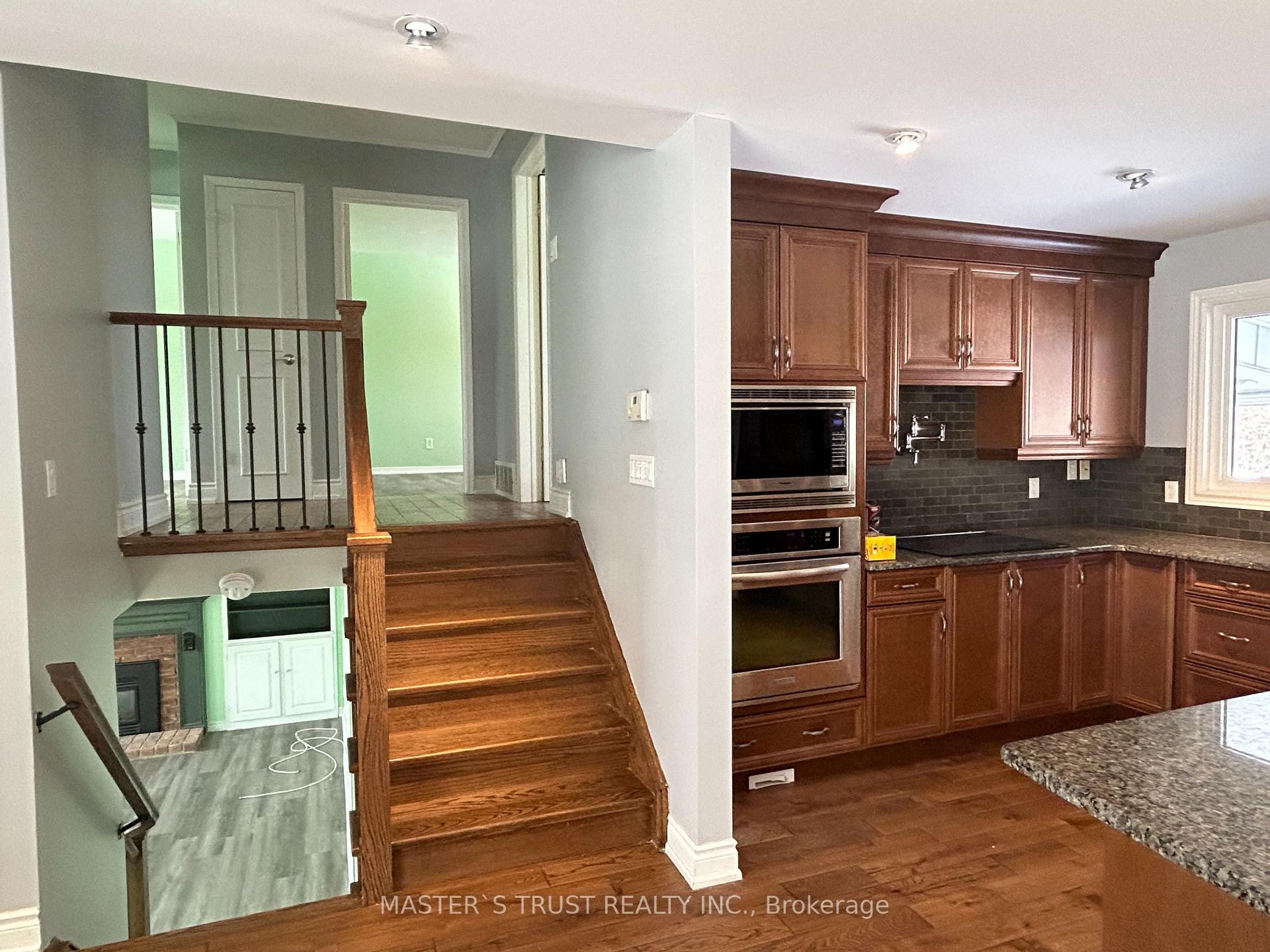 Photo 7 of 5183 Cherryhill Crescent, Burlington, Appleby — HOMEH