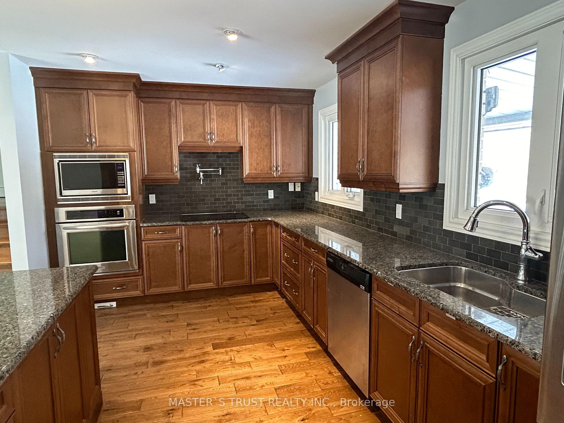 Photo 8 of 5183 Cherryhill Crescent, Burlington, Appleby — HOMEH