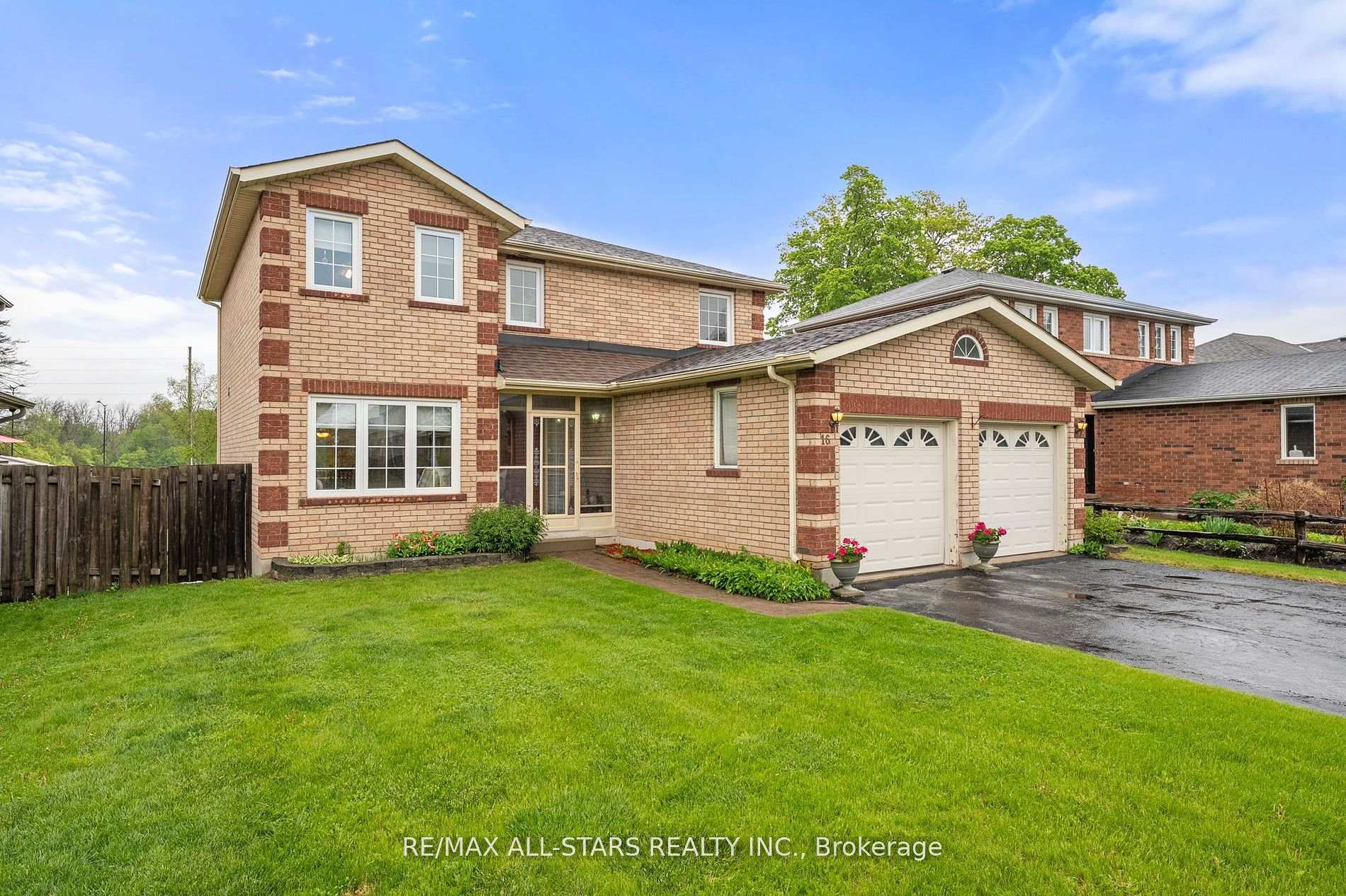 Photo 1 of 16 Iveagh Drive, Georgina, Keswick North — HOMEH
