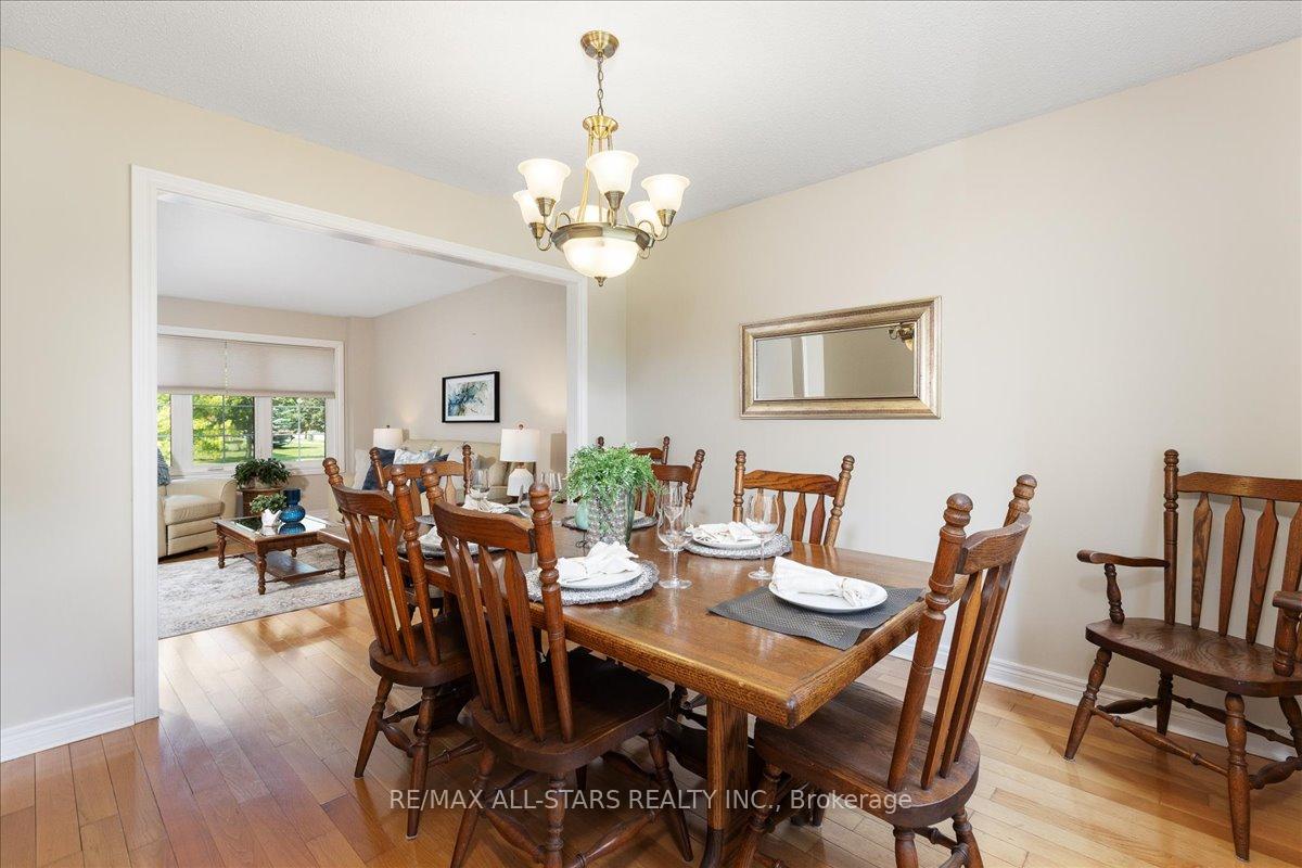 Photo 8 of 16 Iveagh Drive, Georgina, Keswick North — HOMEH
