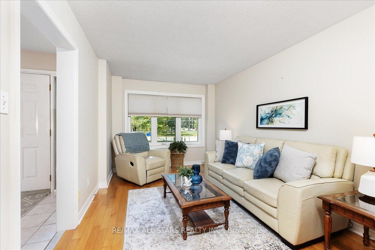 Photo 25 of 16 Iveagh Drive, Georgina, Keswick North — HOMEH