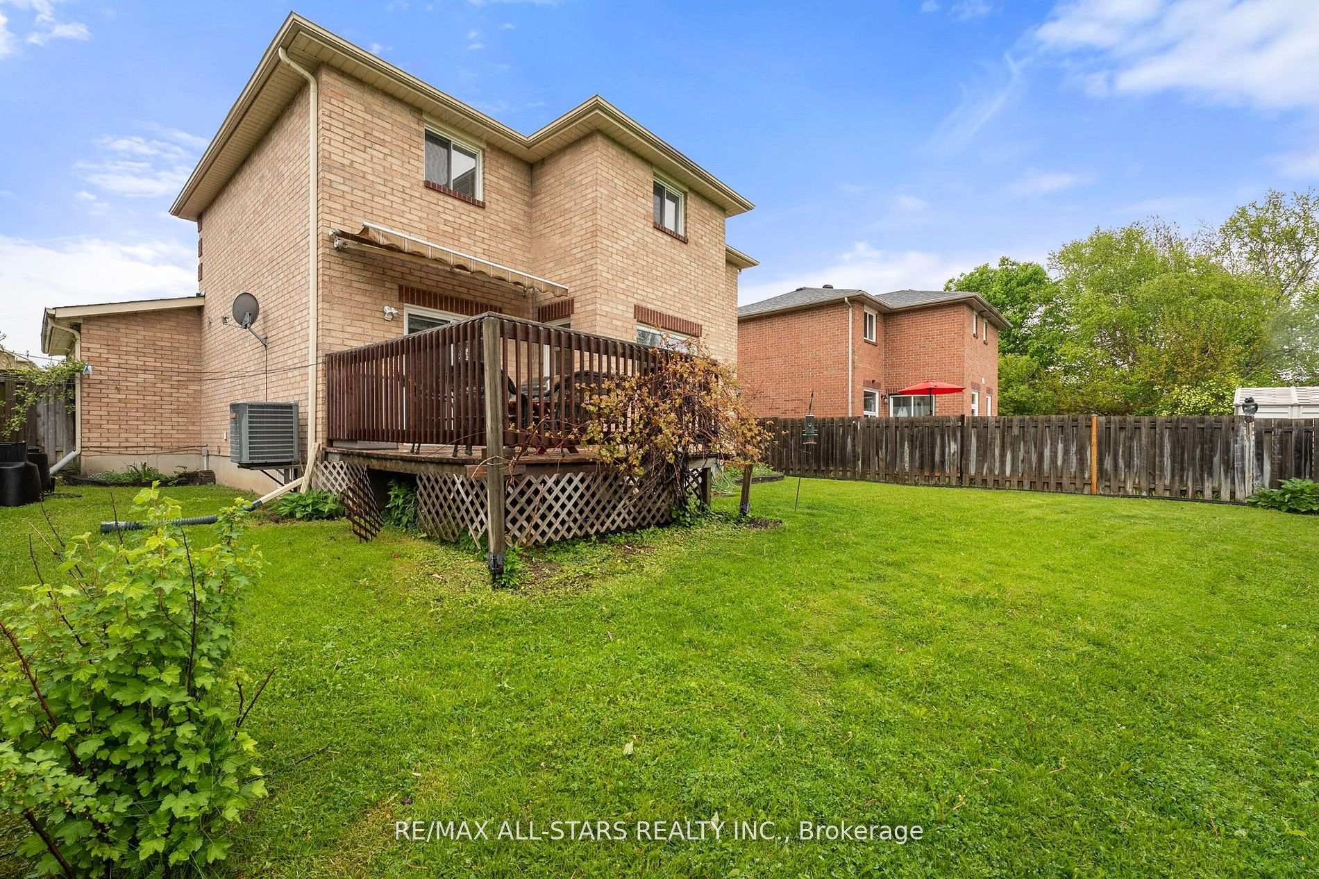 Photo 32 of 16 Iveagh Drive, Georgina, Keswick North — HOMEH