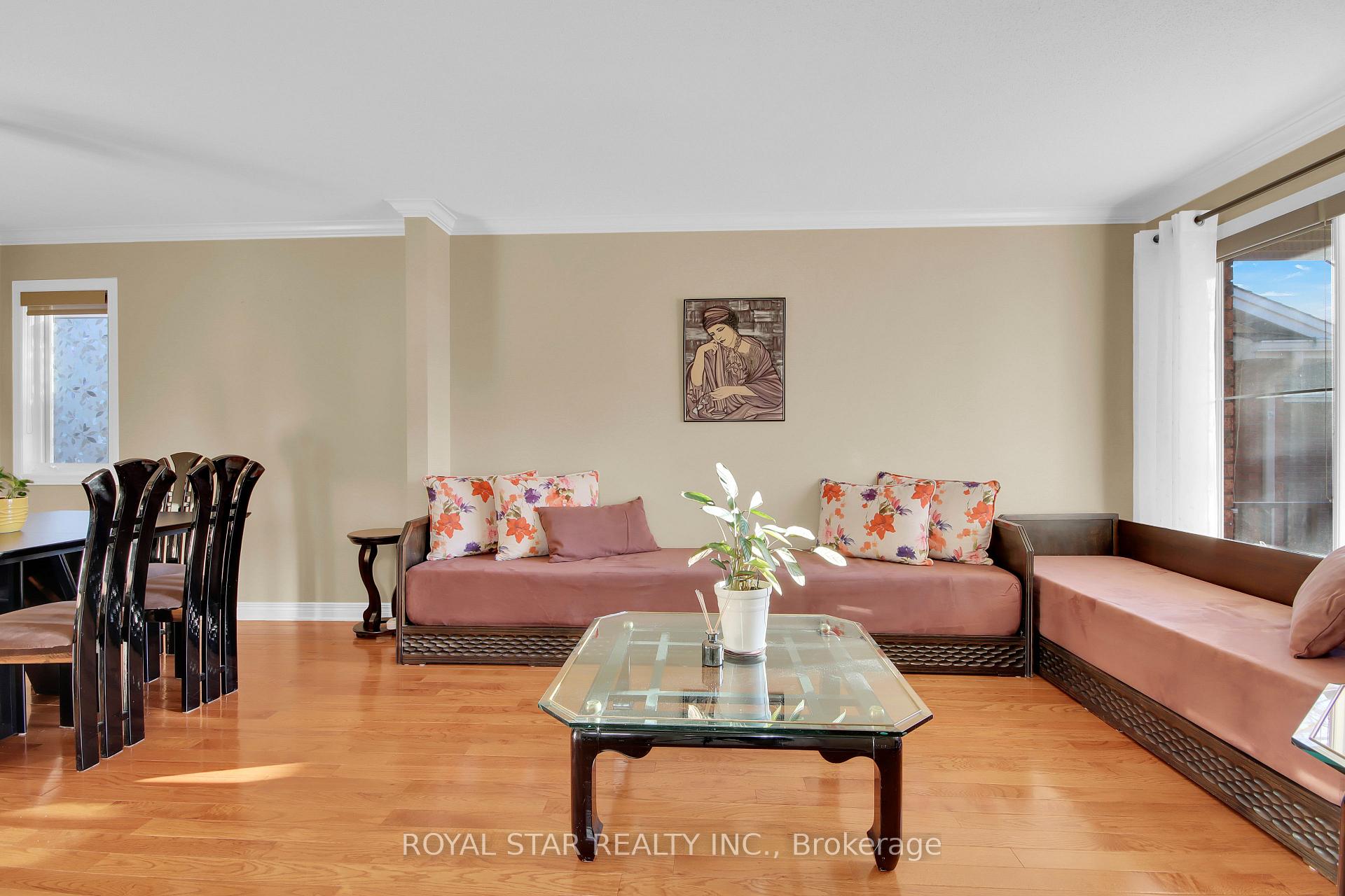 Photo 7 of 90 Longshire Circle, Ottawa, Barrhaven - Longfields — HOMEH