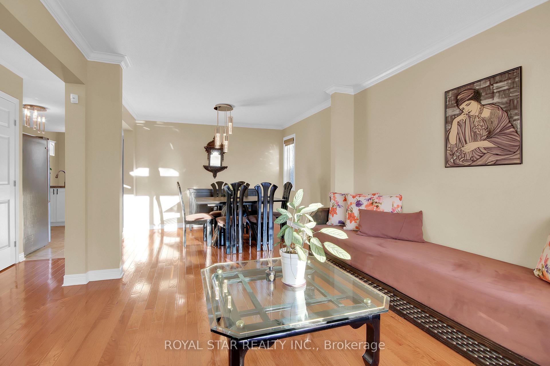 Photo 10 of 90 Longshire Circle, Ottawa, Barrhaven - Longfields — HOMEH