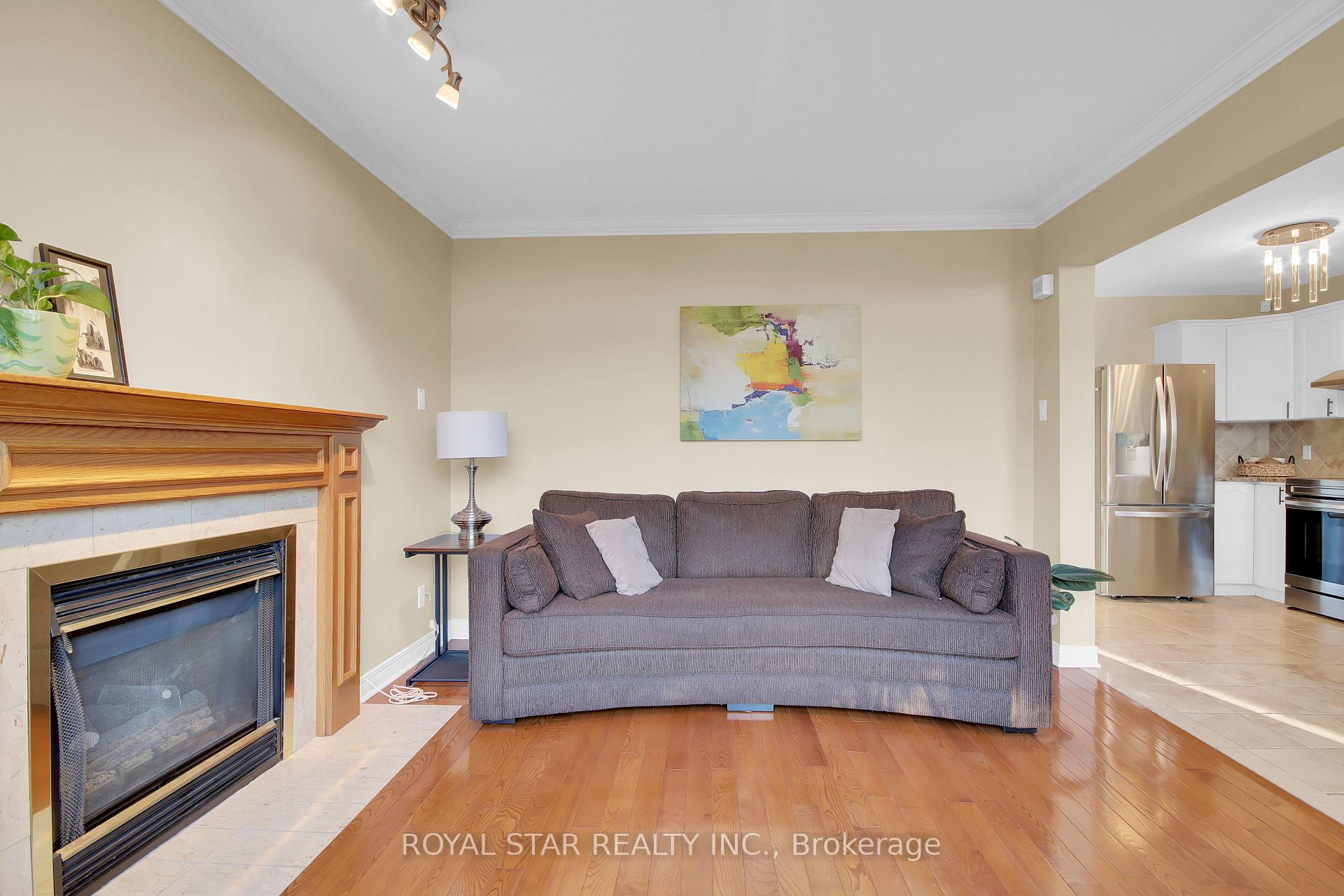 Photo 15 of 90 Longshire Circle, Ottawa, Barrhaven - Longfields — HOMEH