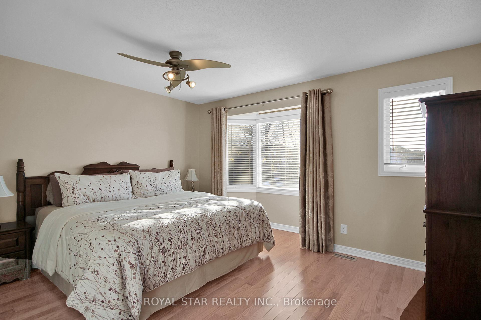 Photo 18 of 90 Longshire Circle, Ottawa, Barrhaven - Longfields — HOMEH