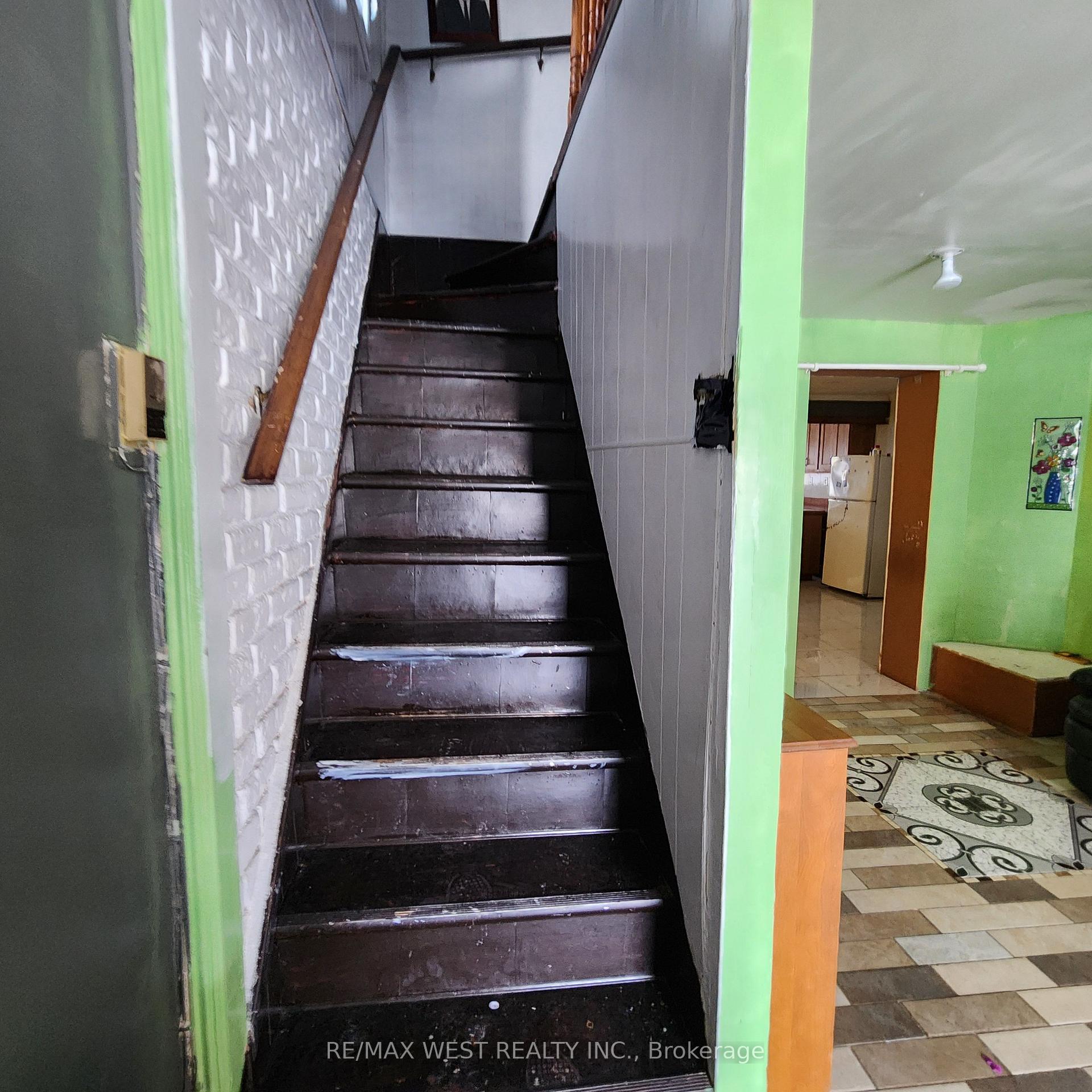 Photo 14 of 131 Station Street, Belleville, Belleville Ward — HOMEH