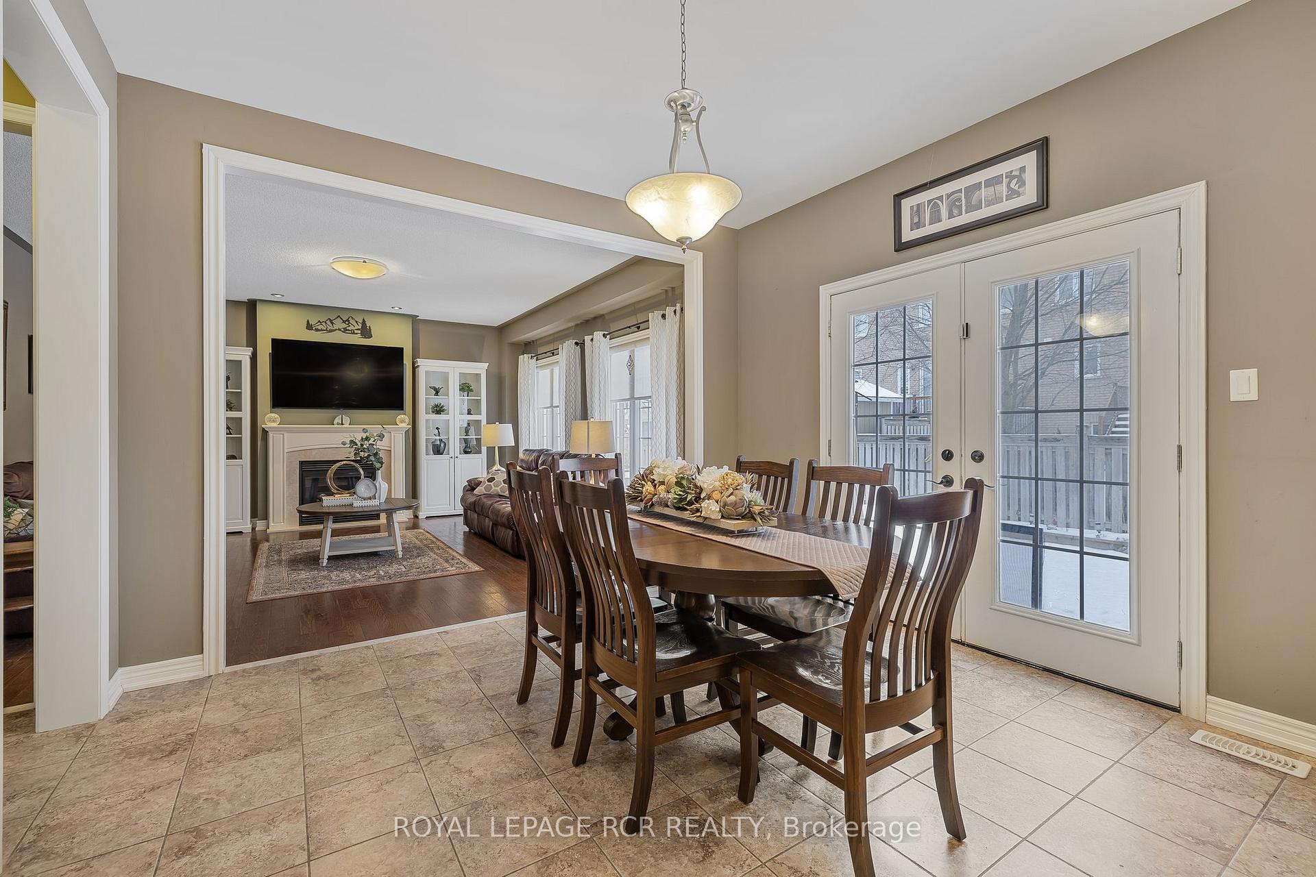 Photo 10 of 2 Littlebrook Lane, Caledon, Caledon East — HOMEH
