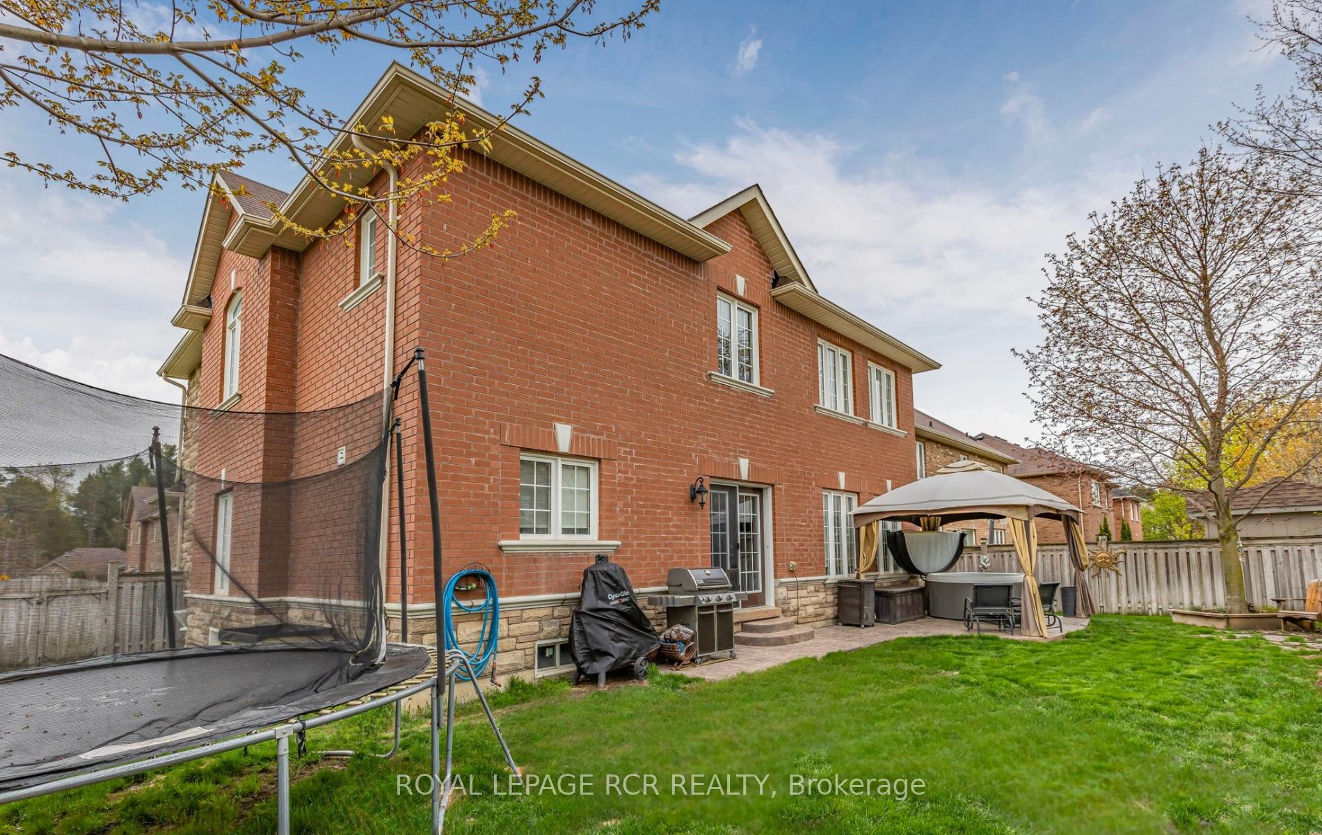 Photo 32 of 2 Littlebrook Lane, Caledon, Caledon East — HOMEH
