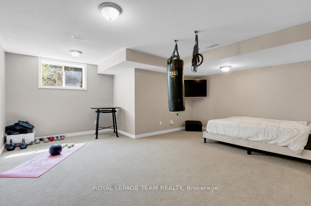 Photo 13 of 727 Hazelnut Crescent, Ottawa, Blossom Park/Kemp Park/Findlay Creek — HOMEH