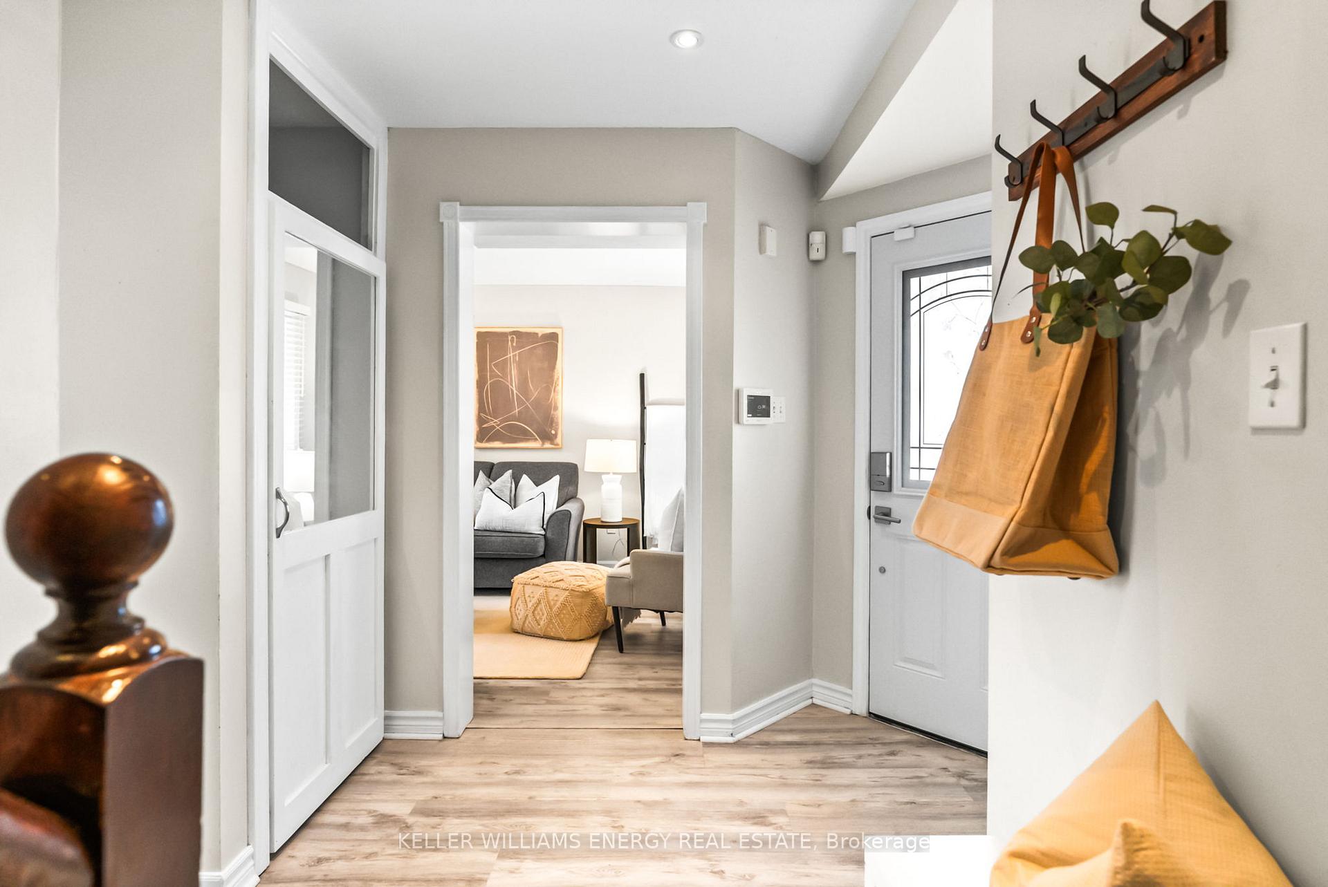 Photo 3 of 114 Yorkville Drive, Clarington, Courtice — HOMEH
