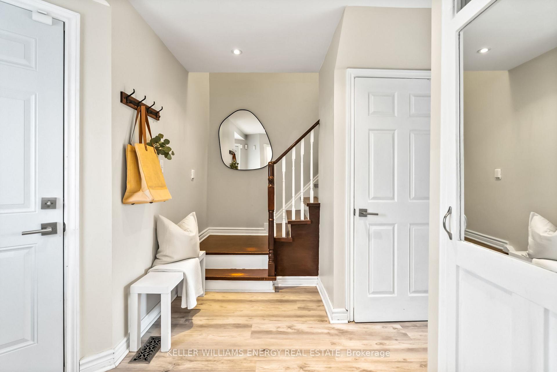 Photo 4 of 114 Yorkville Drive, Clarington, Courtice — HOMEH