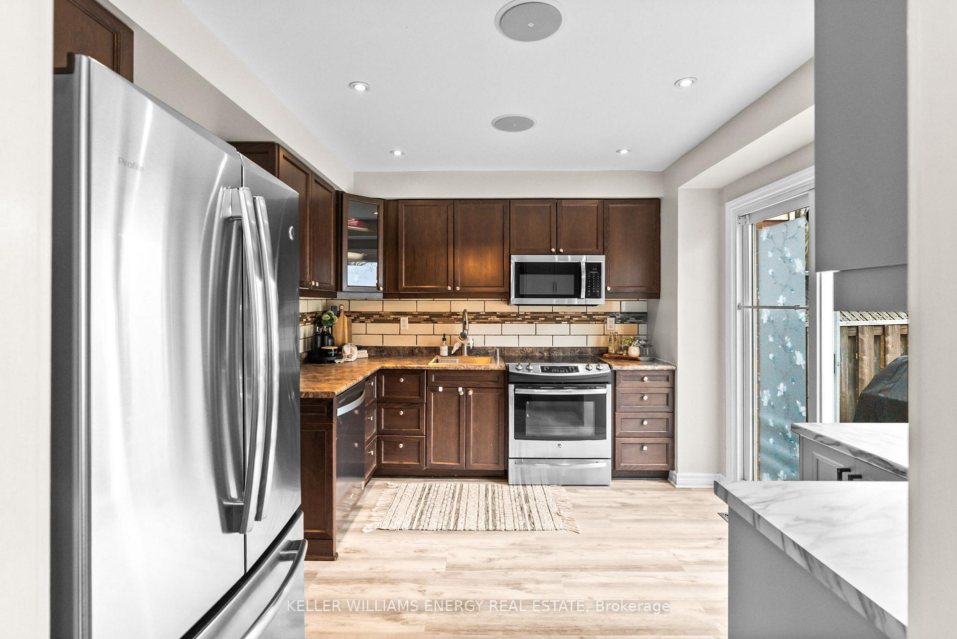 Photo 9 of 114 Yorkville Drive, Clarington, Courtice — HOMEH