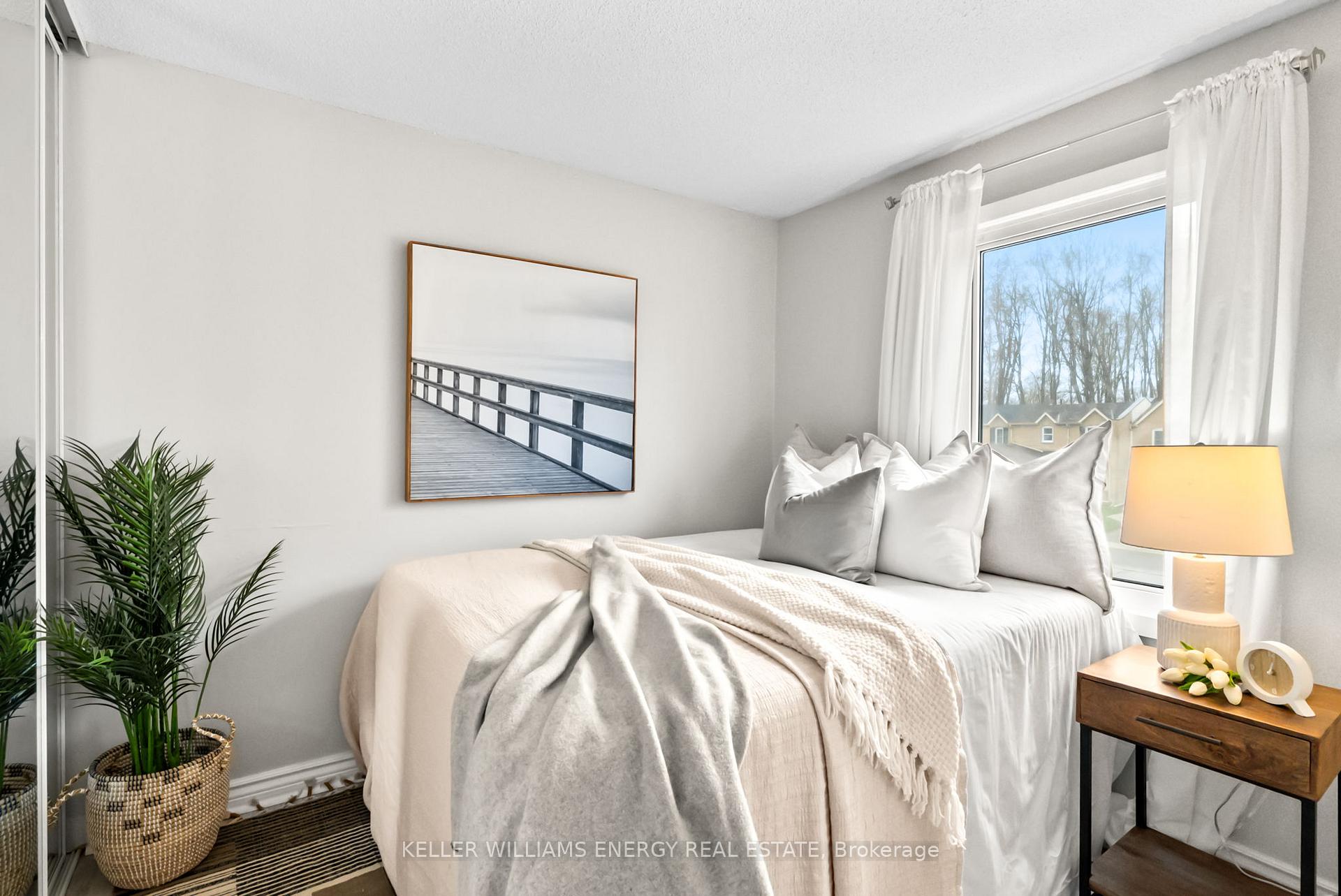 Photo 16 of 114 Yorkville Drive, Clarington, Courtice — HOMEH