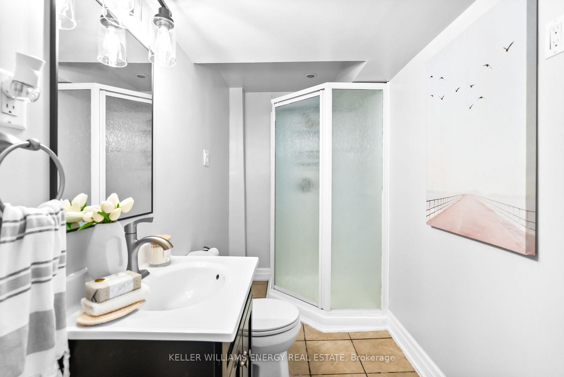 Photo 25 of 114 Yorkville Drive, Clarington, Courtice — HOMEH