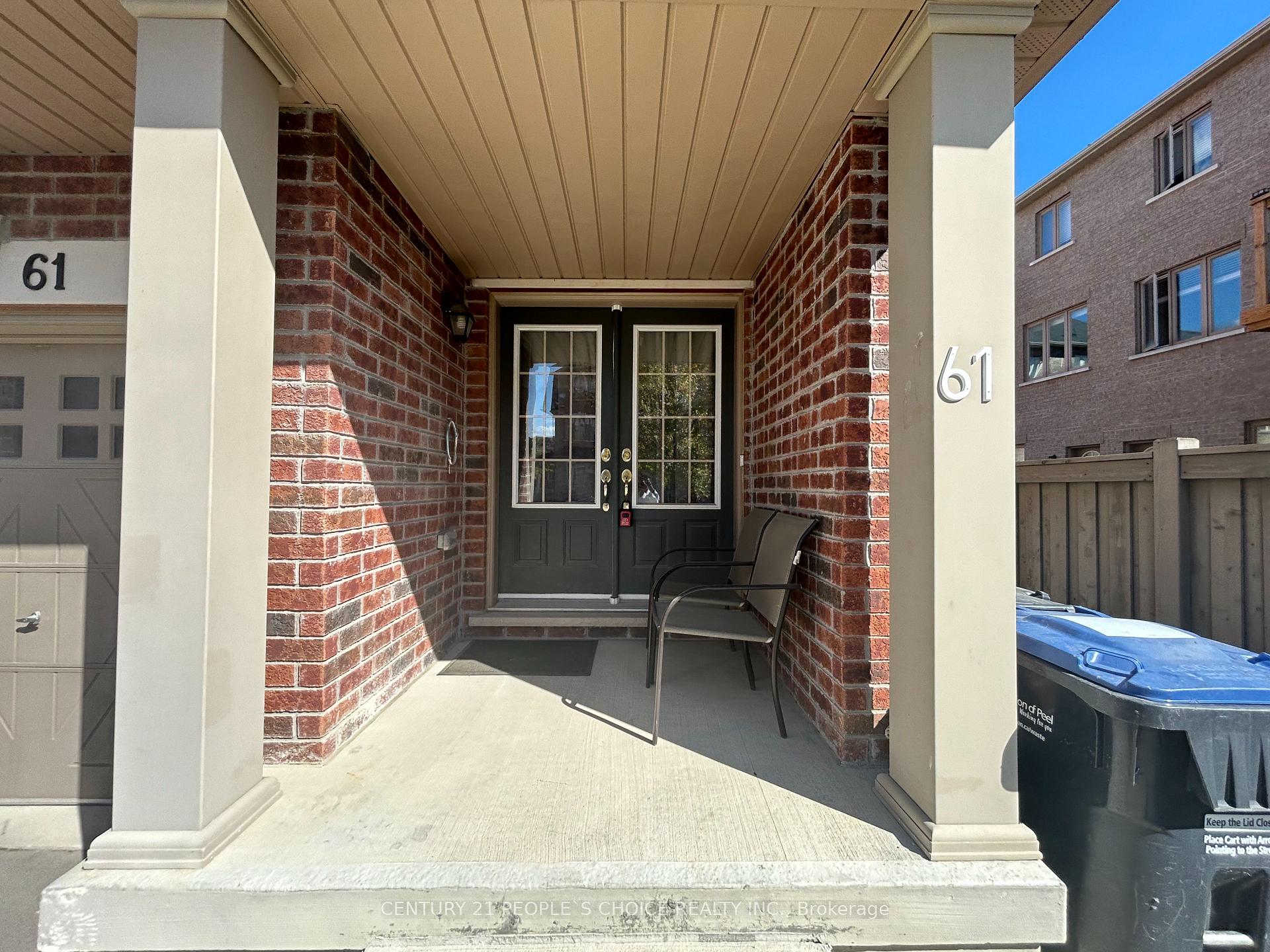 Photo 2 of Unit Upper, 61 New Pines Trail, Brampton, Heart Lake East — HOMEH