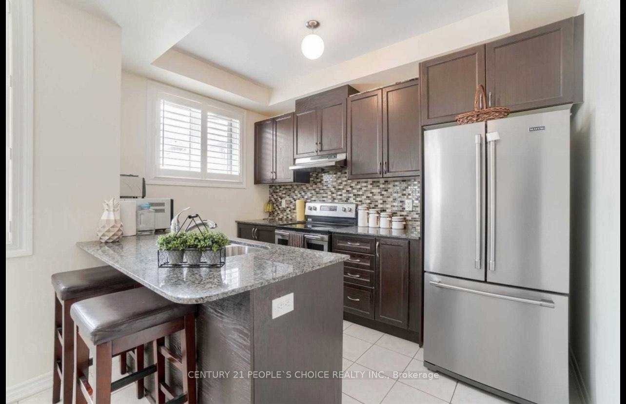 Photo 4 of Unit Upper, 61 New Pines Trail, Brampton, Heart Lake East — HOMEH