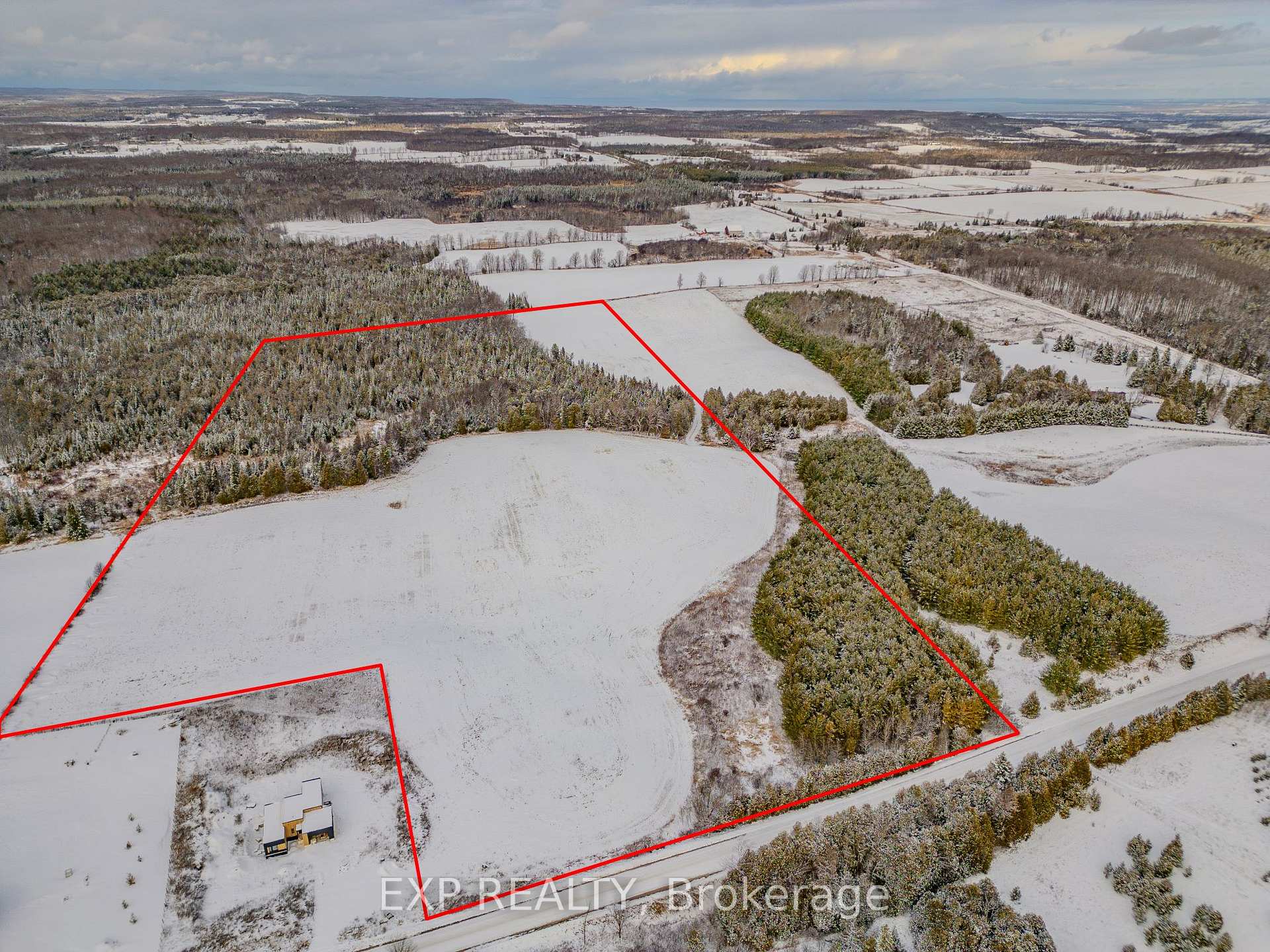 Photo 2 of 9678 67 Side Road, Clearview, Rural Clearview — HOMEH