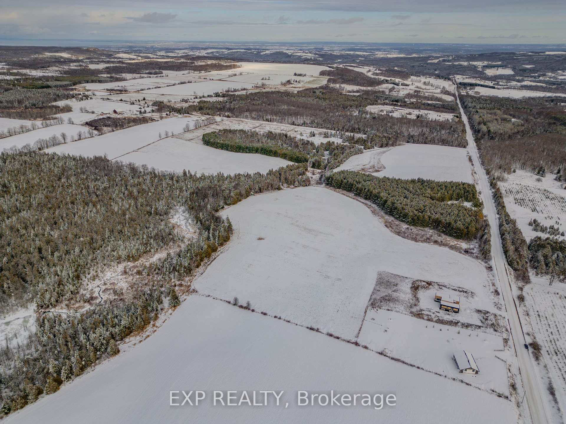 Photo 3 of 9678 67 Side Road, Clearview, Rural Clearview — HOMEH