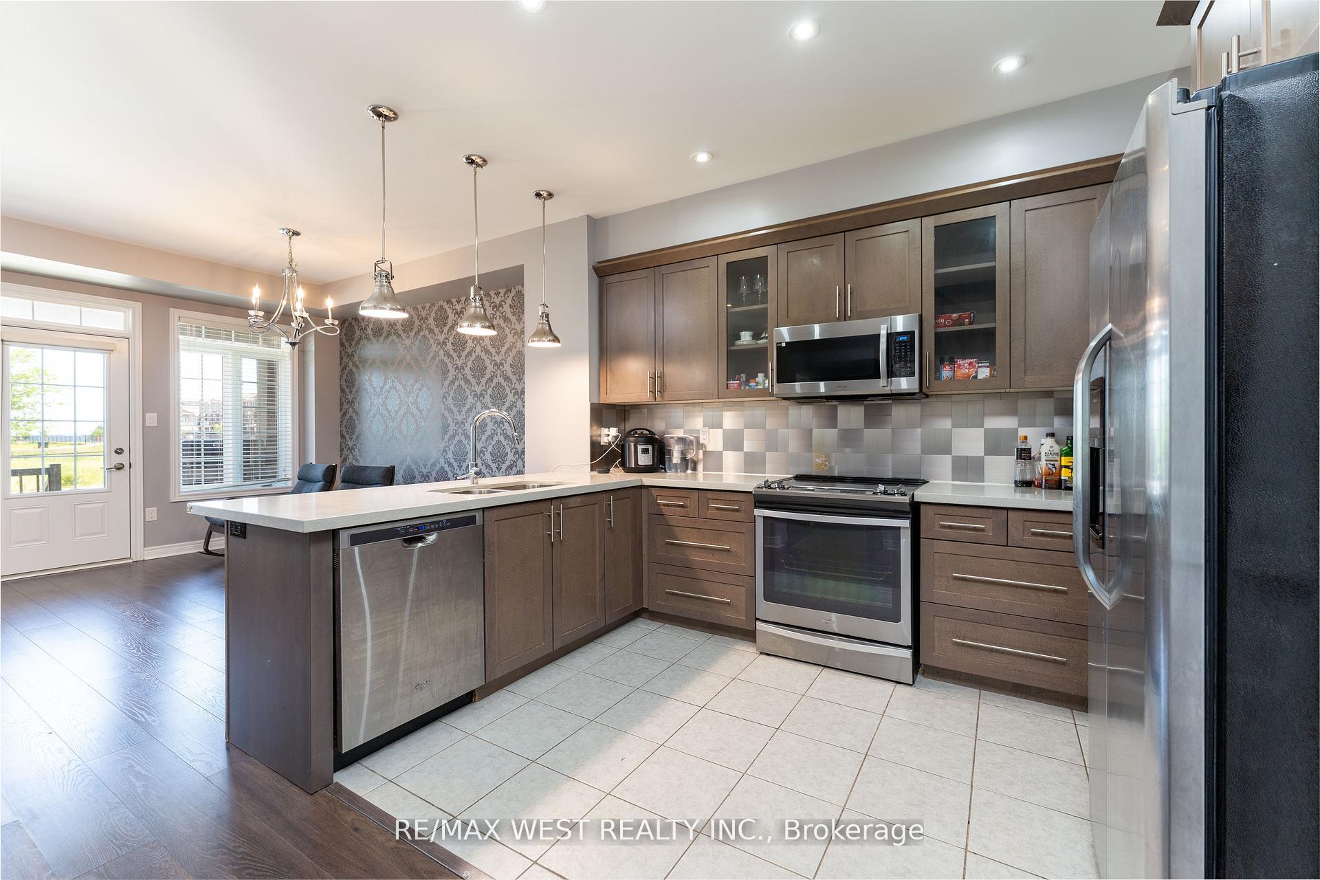 Photo 18 of Unit 14, 515 Winston Road, Grimsby, Grimsby Beach — HOMEH